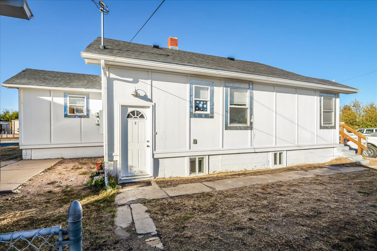 Cheyenne, Wyoming, 82001, United States, 4 Bedrooms Bedrooms, ,4 BathroomsBathrooms,Residential,For Sale,1978140