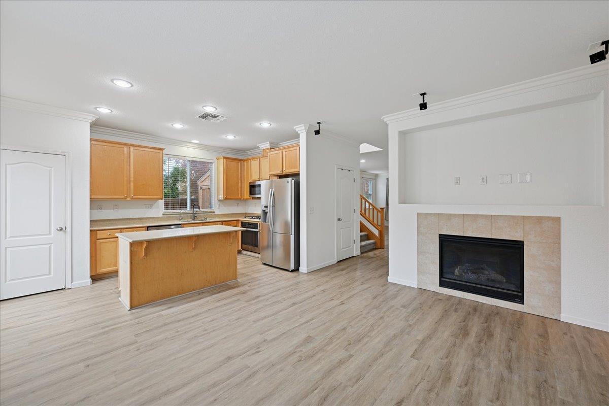 Roseville, California, 95747, United States, 5 Bedrooms Bedrooms, ,3 BathroomsBathrooms,Residential,For Sale,2005801