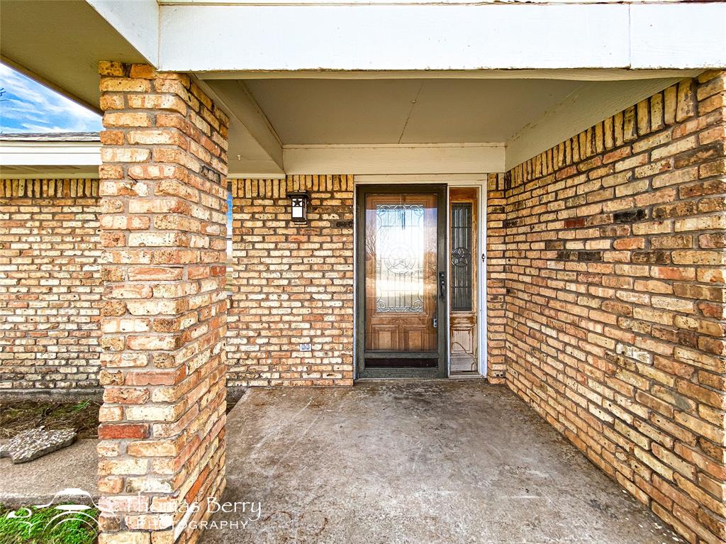 Stamford, Texas, 79553, United States, 3 Bedrooms Bedrooms, ,3 BathroomsBathrooms,Residential,For Sale,1696805