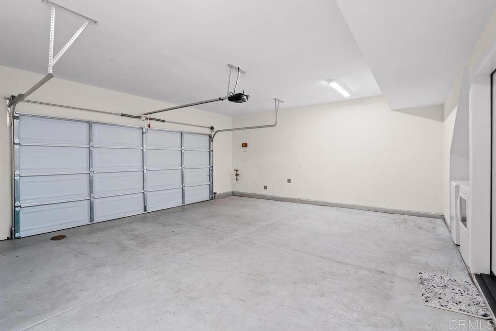 El Cajon, California, 92020, United States, 3 Bedrooms Bedrooms, ,3 BathroomsBathrooms,Residential,For Sale,1932515