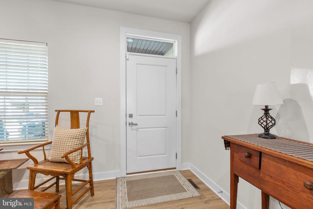 Fredericksburg, Virginia, 22401, United States, 4 Bedrooms Bedrooms, ,4 BathroomsBathrooms,Residential,For Sale,1999517