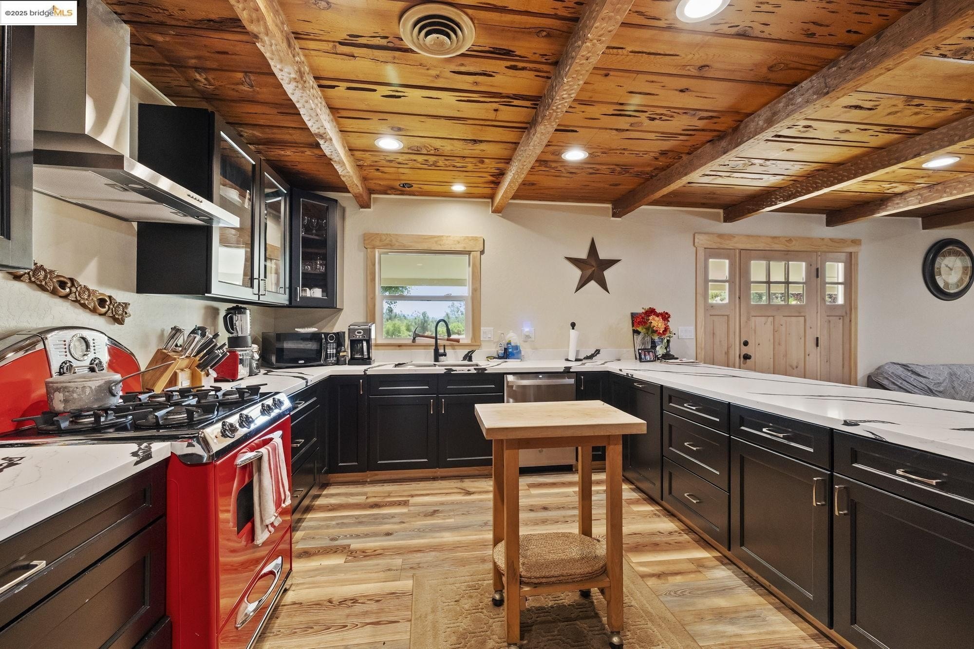 Murphys, California, 95247, United States, 5 Bedrooms Bedrooms, ,3 BathroomsBathrooms,Residential,For Sale,1905942