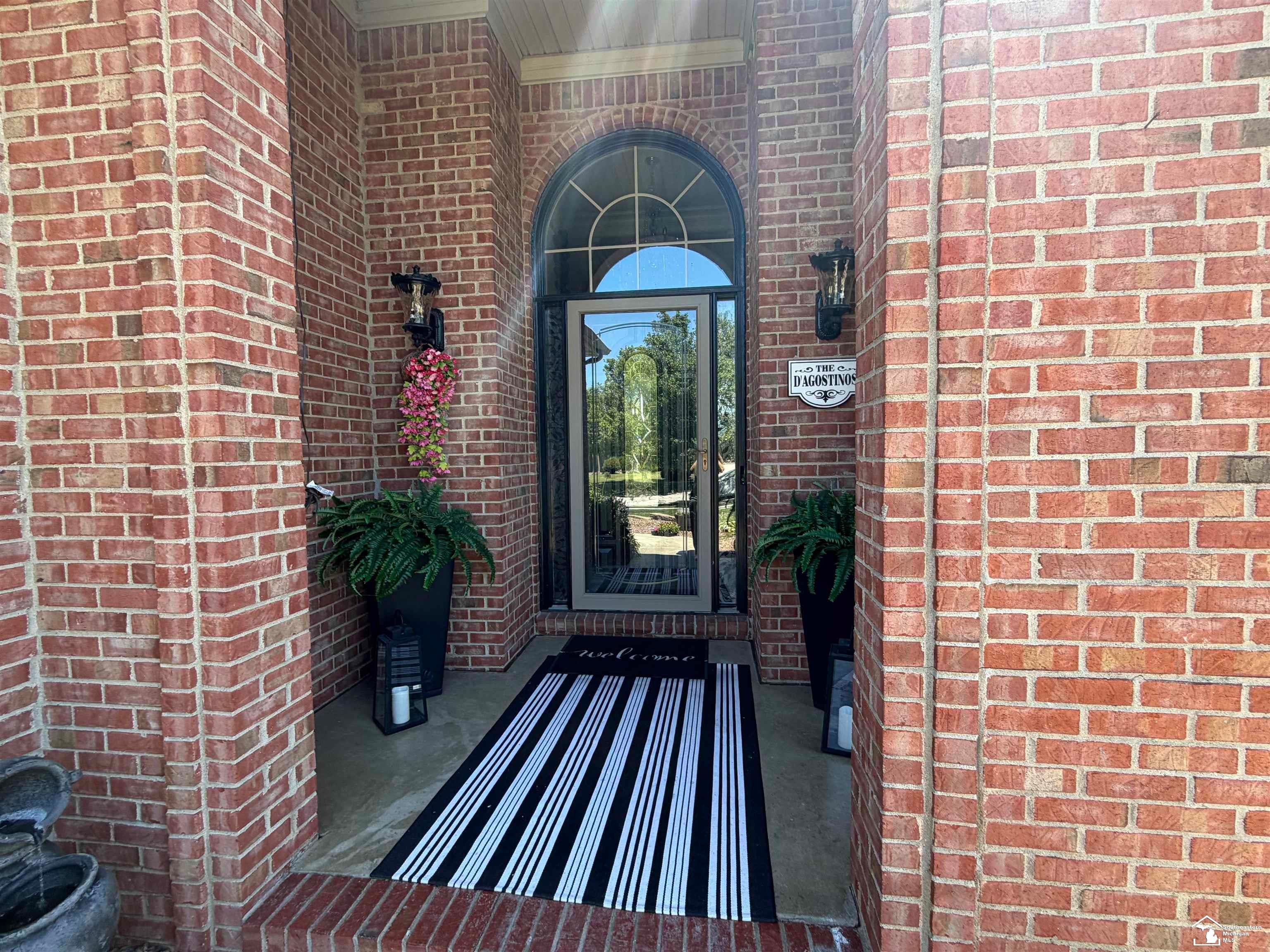 Newport, Michigan, 48166, United States, 3 Bedrooms Bedrooms, ,4 BathroomsBathrooms,Residential,For Sale,2048069