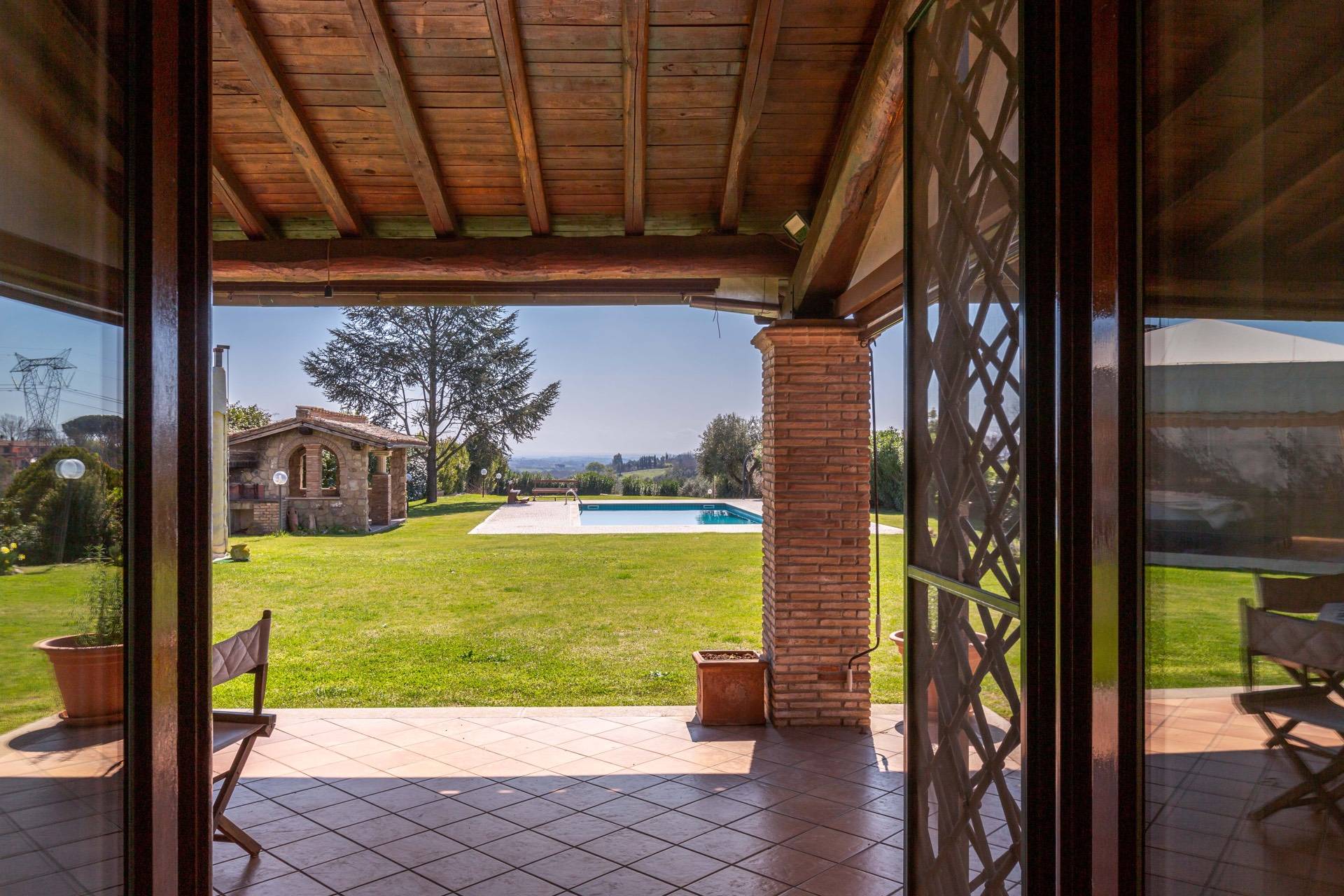 Sacrofano, Roma, 00060, IT, 6 Bedrooms Bedrooms, ,5 BathroomsBathrooms,Residential,For Sale,1850375