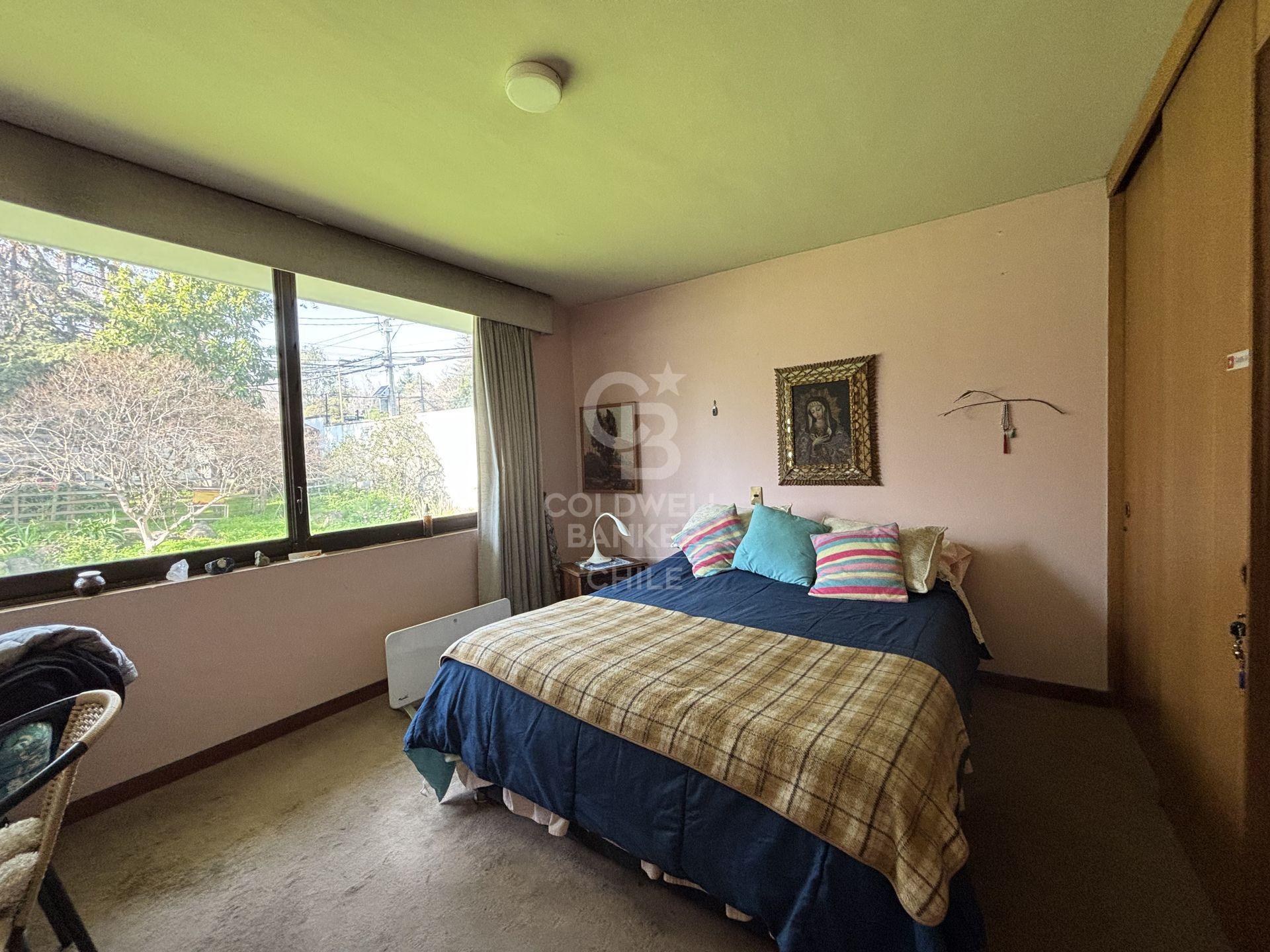 Las Condes, Chile, 4 Bedrooms Bedrooms, ,3 BathroomsBathrooms,Residential,For Sale,1972630