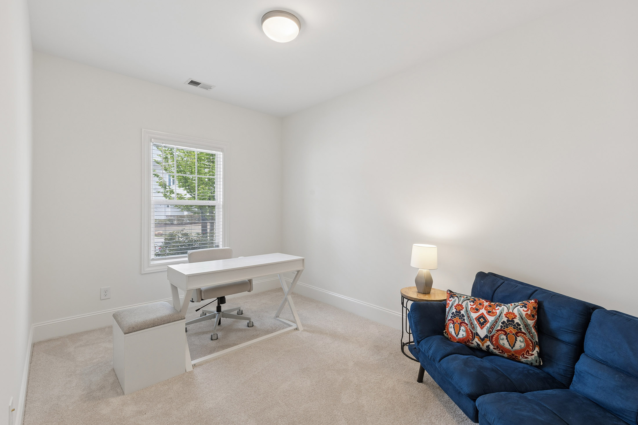  Freshly Updated and Move-in Ready Home in a Prime Westside Location - 物件實景