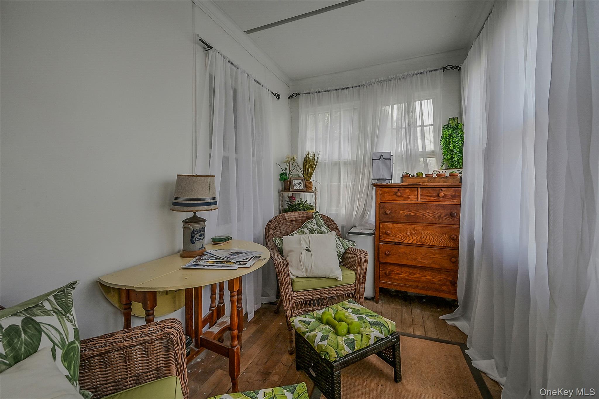 Greenport, New York, 11944, United States, 5 Bedrooms Bedrooms, ,3 BathroomsBathrooms,Residential,For Sale,1994545