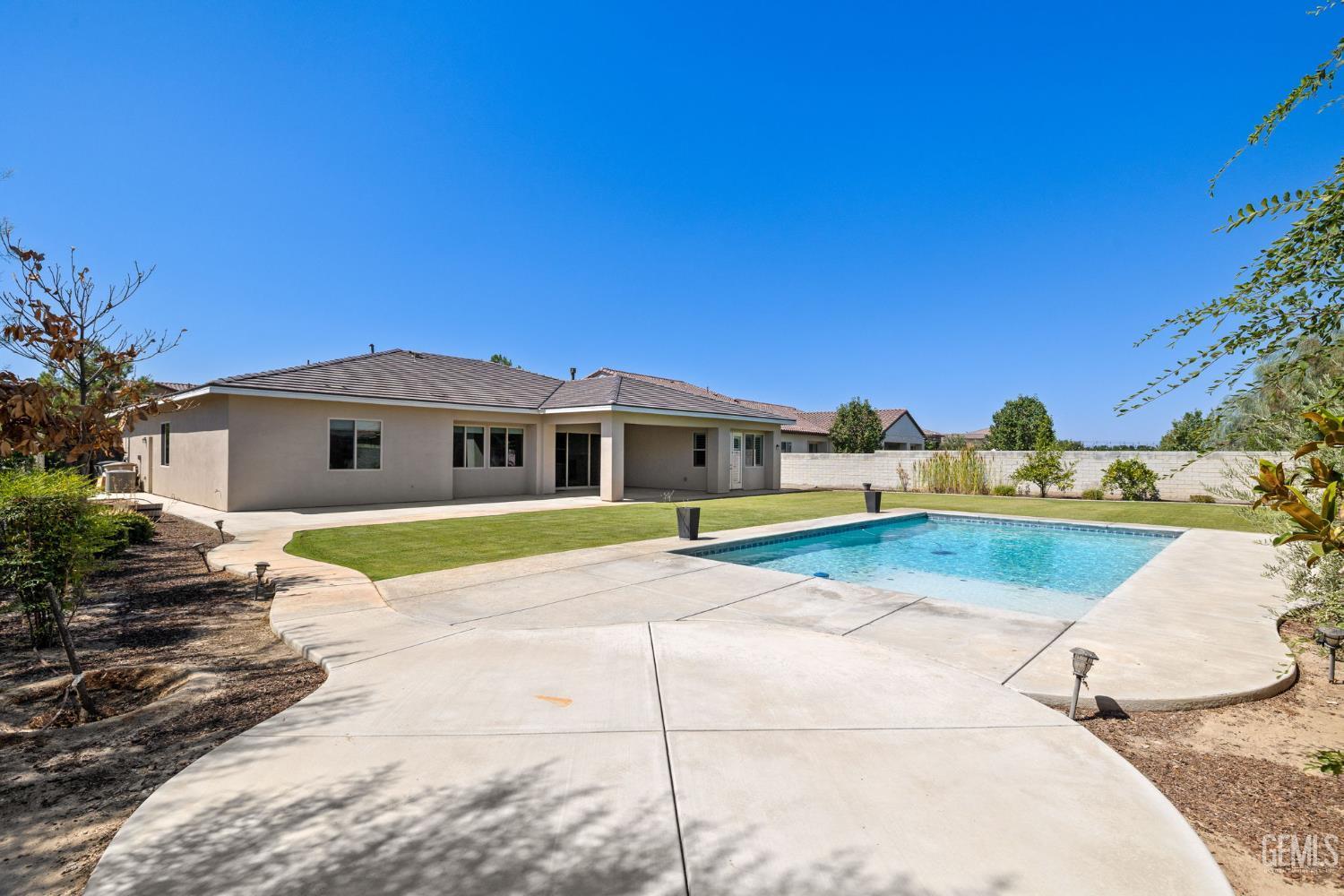 Bakersfield, California, 93311, United States, 4 Bedrooms Bedrooms, ,3 BathroomsBathrooms,Residential,For Sale,1926375