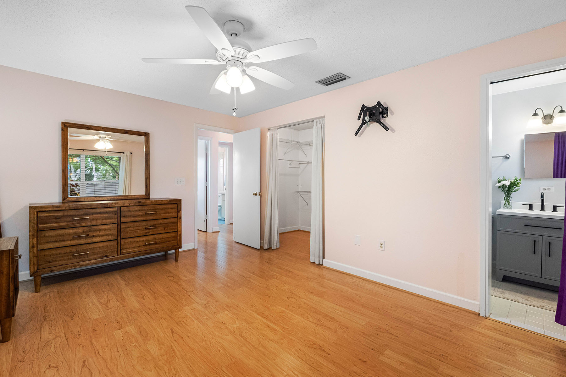  VILLAS CAPRI CONDO - 物件實景