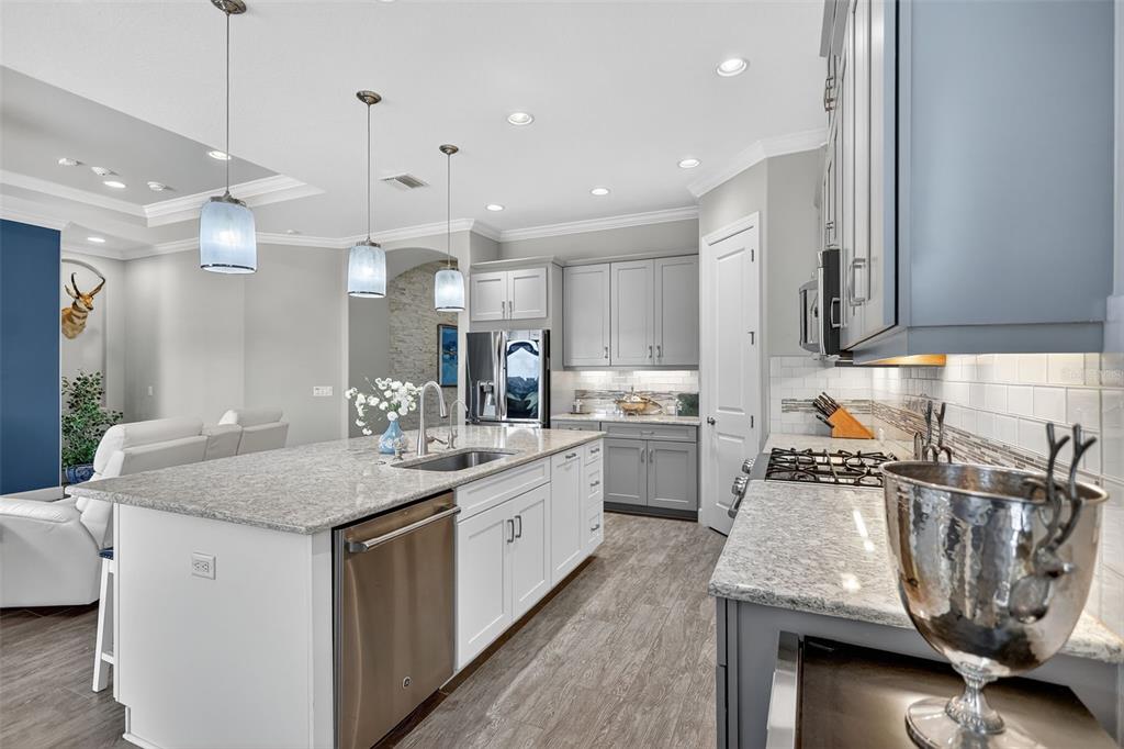 Bradenton, Florida, 34211, United States, 2 Bedrooms Bedrooms, ,3 BathroomsBathrooms,Residential,For Sale,1992091