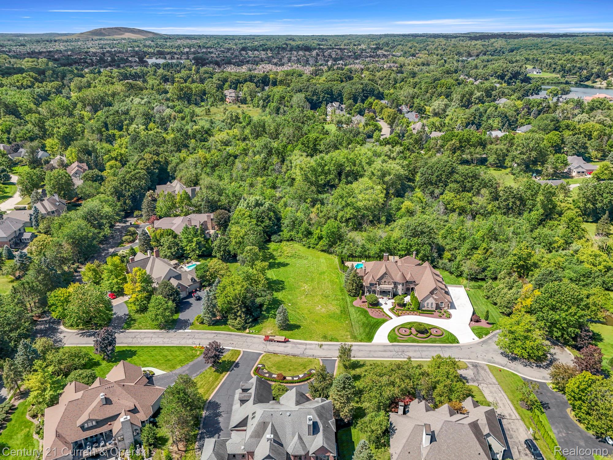 Northville, Michigan, 48168, United States, ,Residential,For Sale,1945018