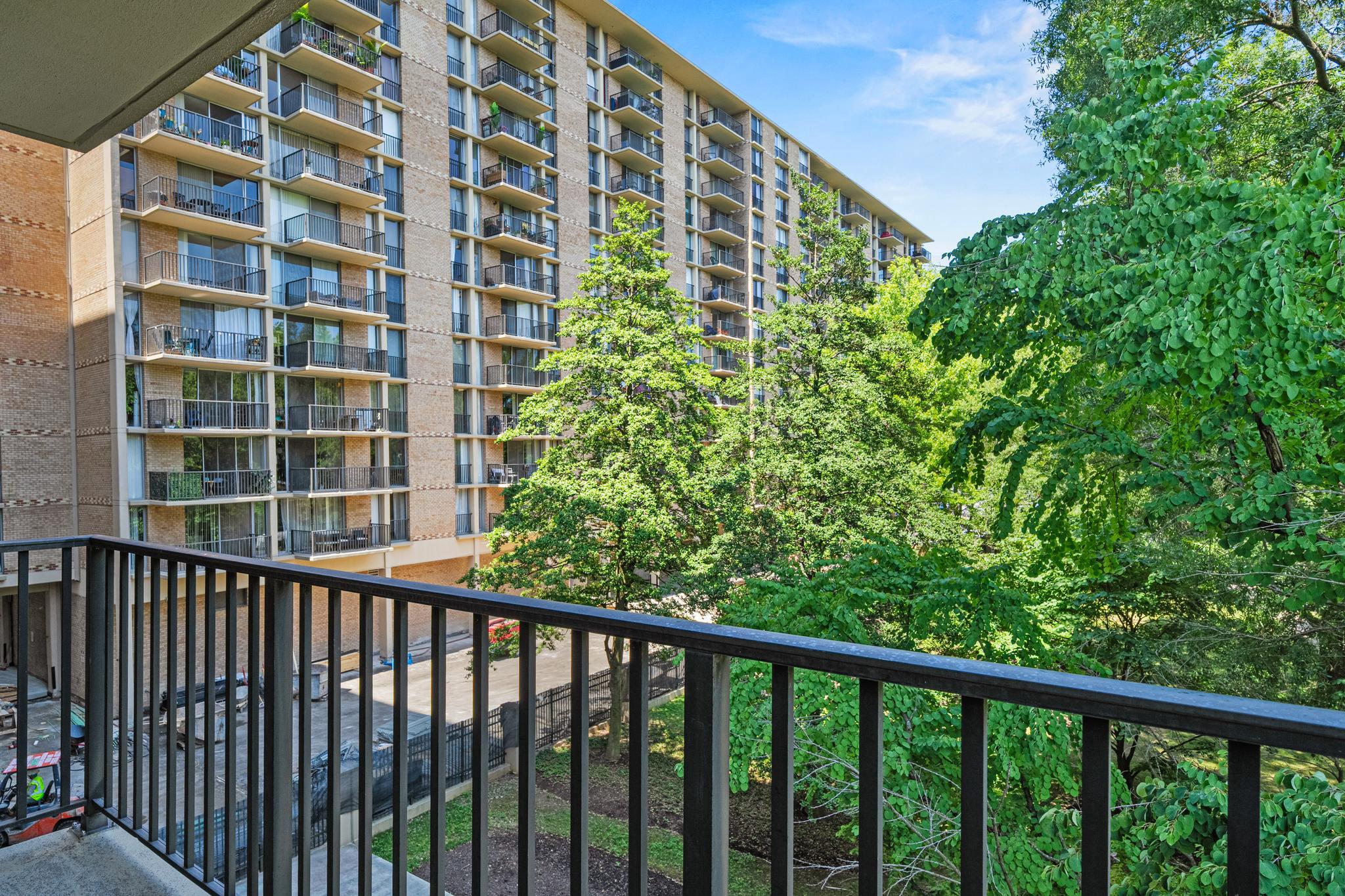  4600 S Four Mile Run Drive, Arlington, VA, 22204 - 物件實景