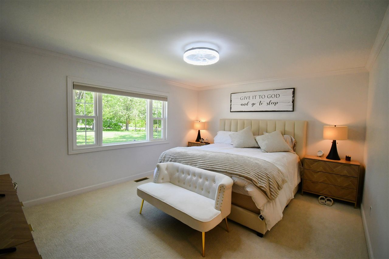 Alanson, Michigan, 49706, United States, 5 Bedrooms Bedrooms, ,3 BathroomsBathrooms,Residential,For Sale,1876087