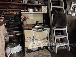 Packwood, Washington, 98937, United States, ,Residential,For Sale,1944866