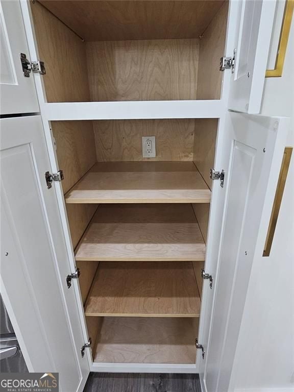 Scottdale, Georgia, 30079, United States, 4 Bedrooms Bedrooms, ,4 BathroomsBathrooms,Residential,For Sale,2032356