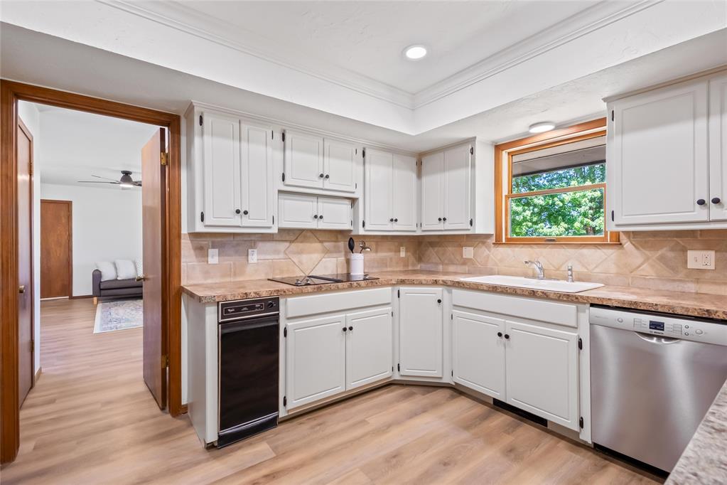 Oklahoma City, Oklahoma, 73179, United States, 4 Bedrooms Bedrooms, ,3 BathroomsBathrooms,Residential,For Sale,2048945