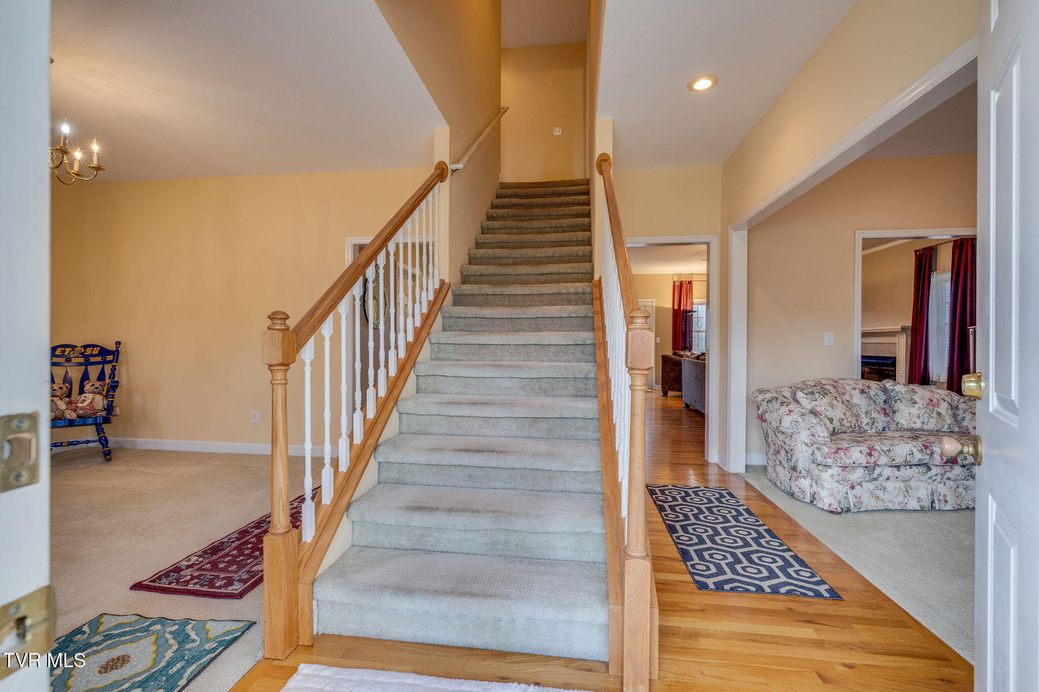 Johnson City, Tennessee, 37601, United States, 5 Bedrooms Bedrooms, ,4 BathroomsBathrooms,Residential,For Sale,2049001