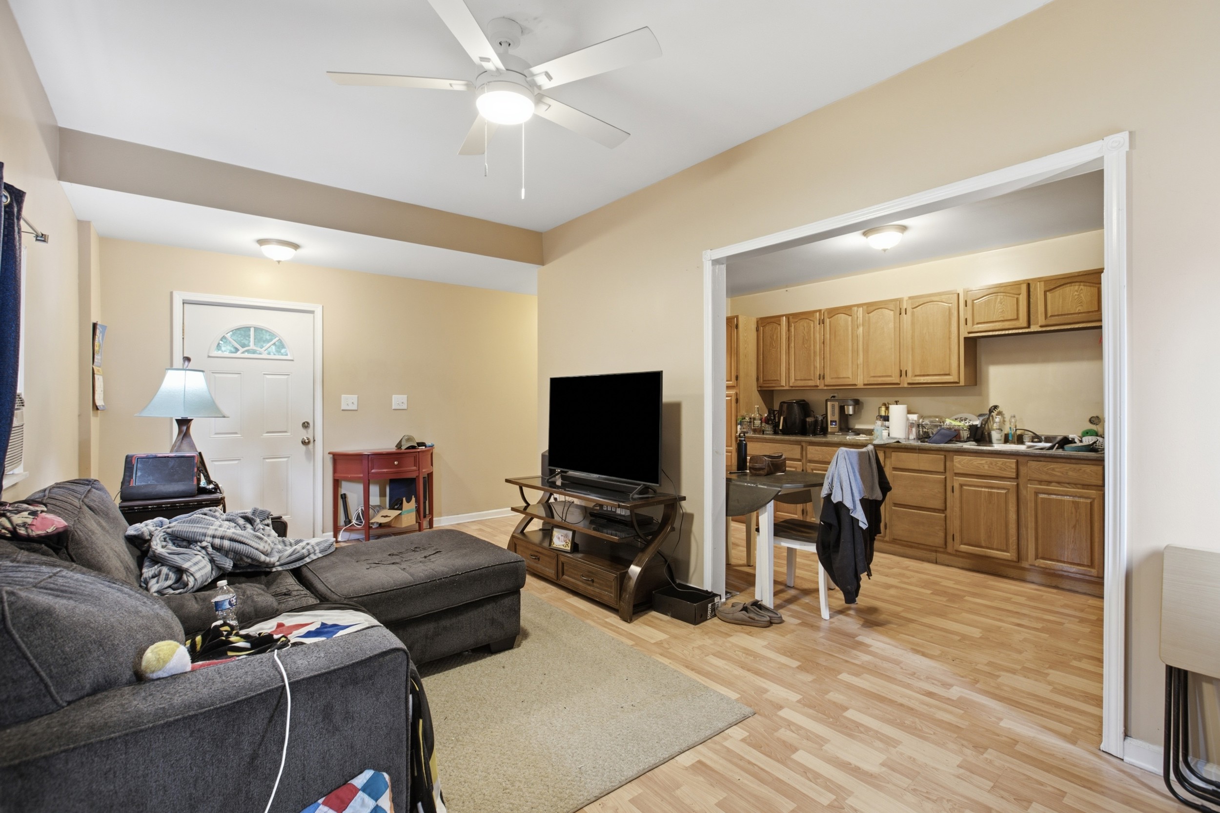  501-503 Pinney Street - 物件實景