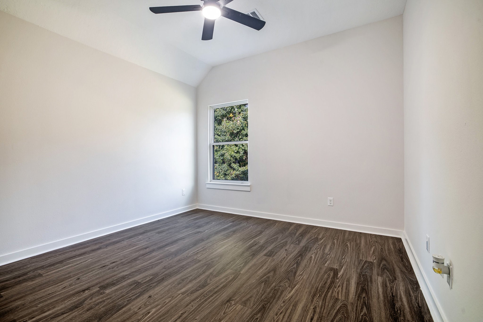 Tomball, Texas, 77375, United States, 4 Bedrooms Bedrooms, ,4 BathroomsBathrooms,Residential,For Sale,1956525