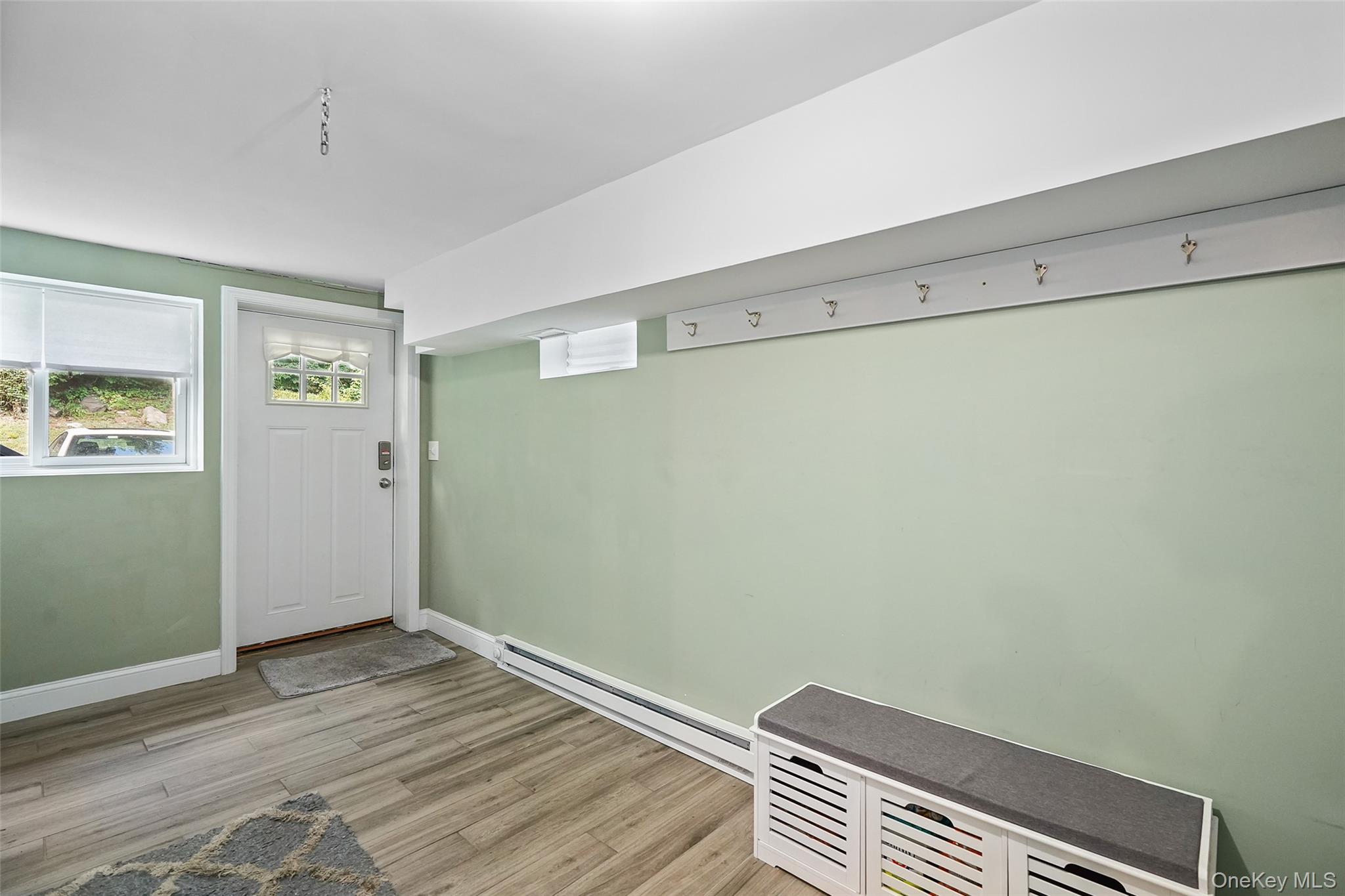 White Plains, New York, 10603, United States, 3 Bedrooms Bedrooms, ,3 BathroomsBathrooms,Residential,For Sale,1933056