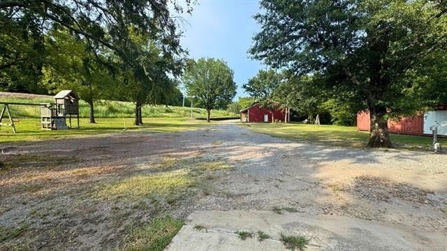 Hodgen, Oklahoma, 74939, United States, 4 Bedrooms Bedrooms, ,3 BathroomsBathrooms,Residential,For Sale,1979733