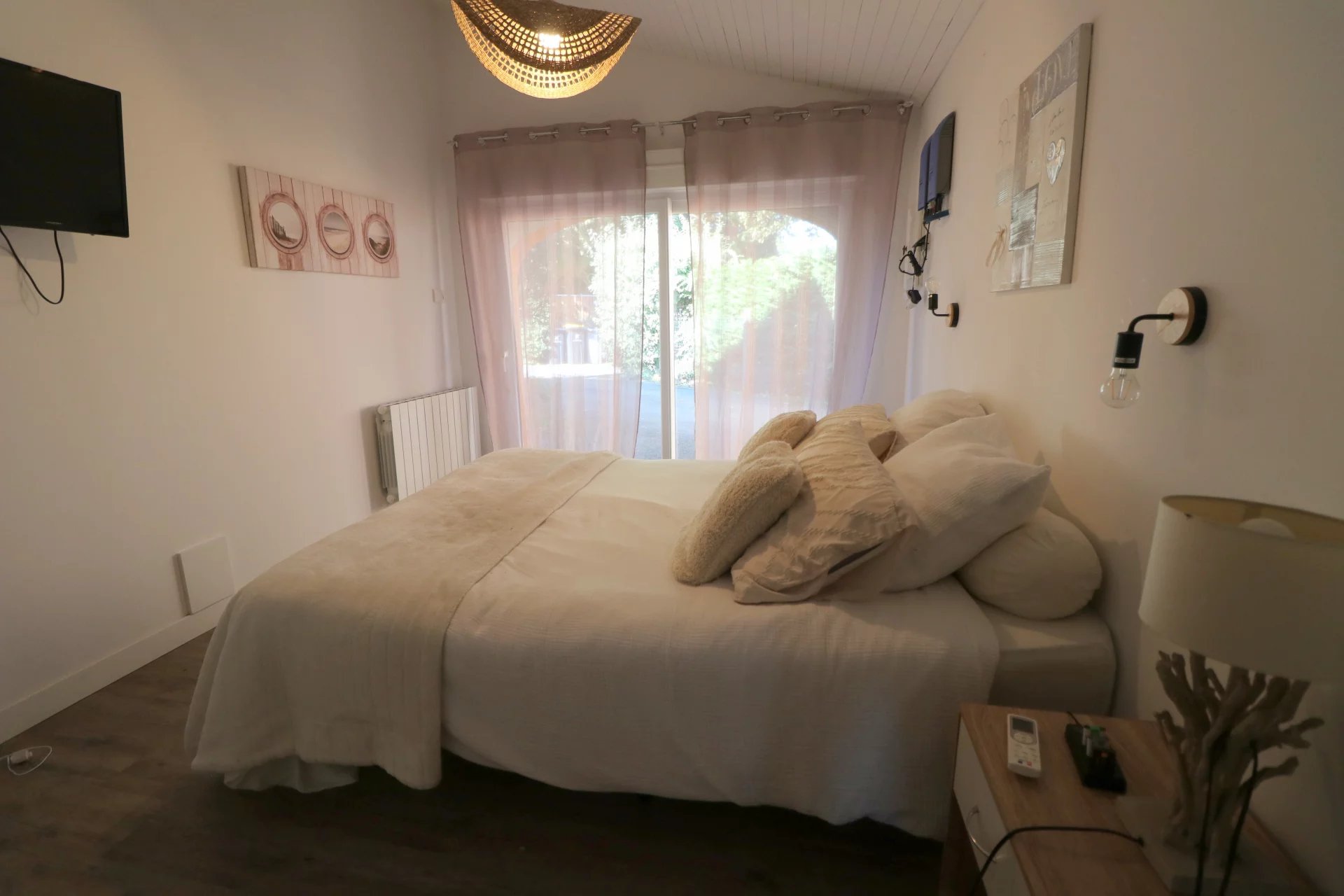 Gujan-Mestras, New Aquitaine, 33470, FR, 5 Bedrooms Bedrooms, ,Residential,For Sale,1995771