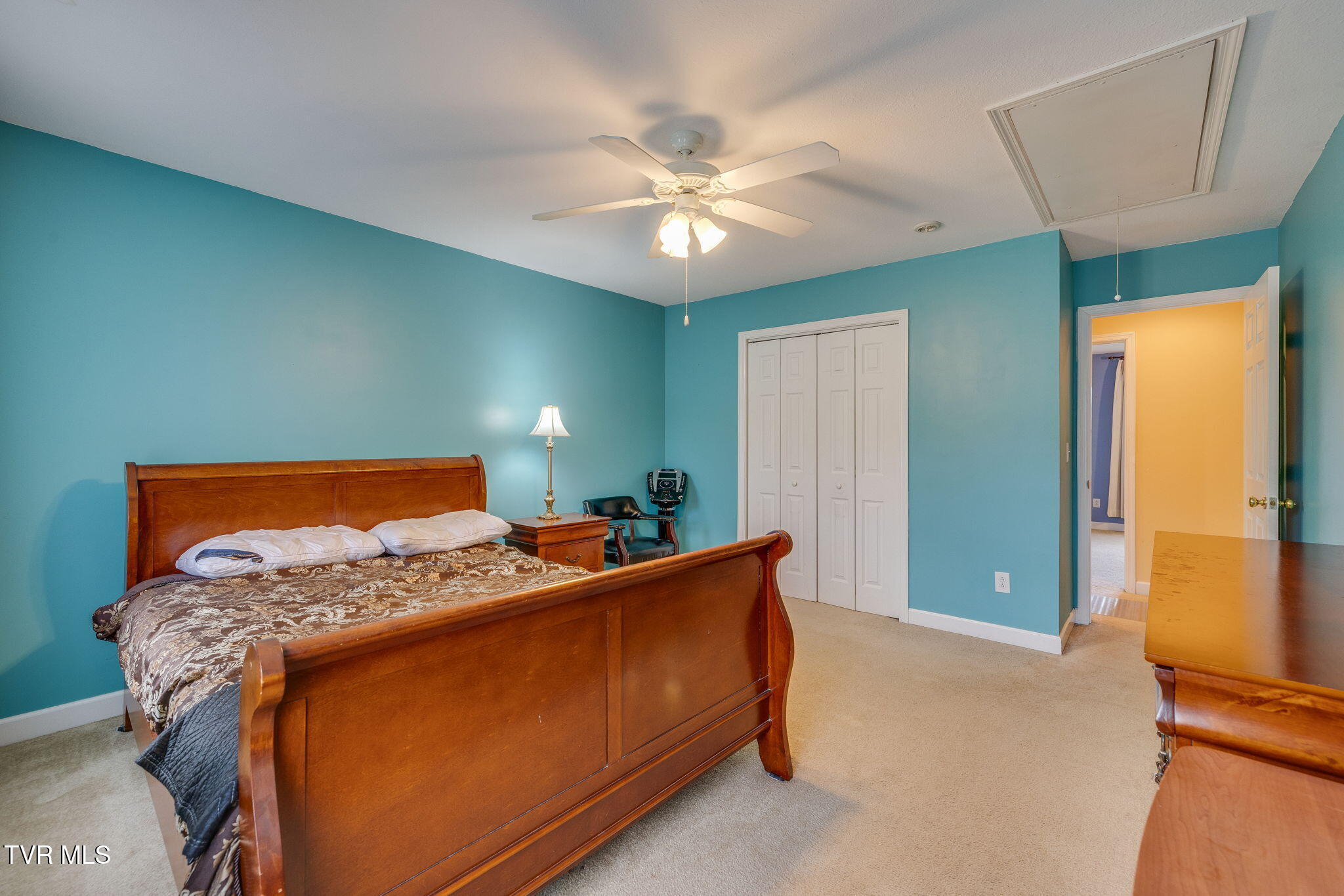 Johnson City, Tennessee, 37601, United States, 5 Bedrooms Bedrooms, ,4 BathroomsBathrooms,Residential,For Sale,2005750