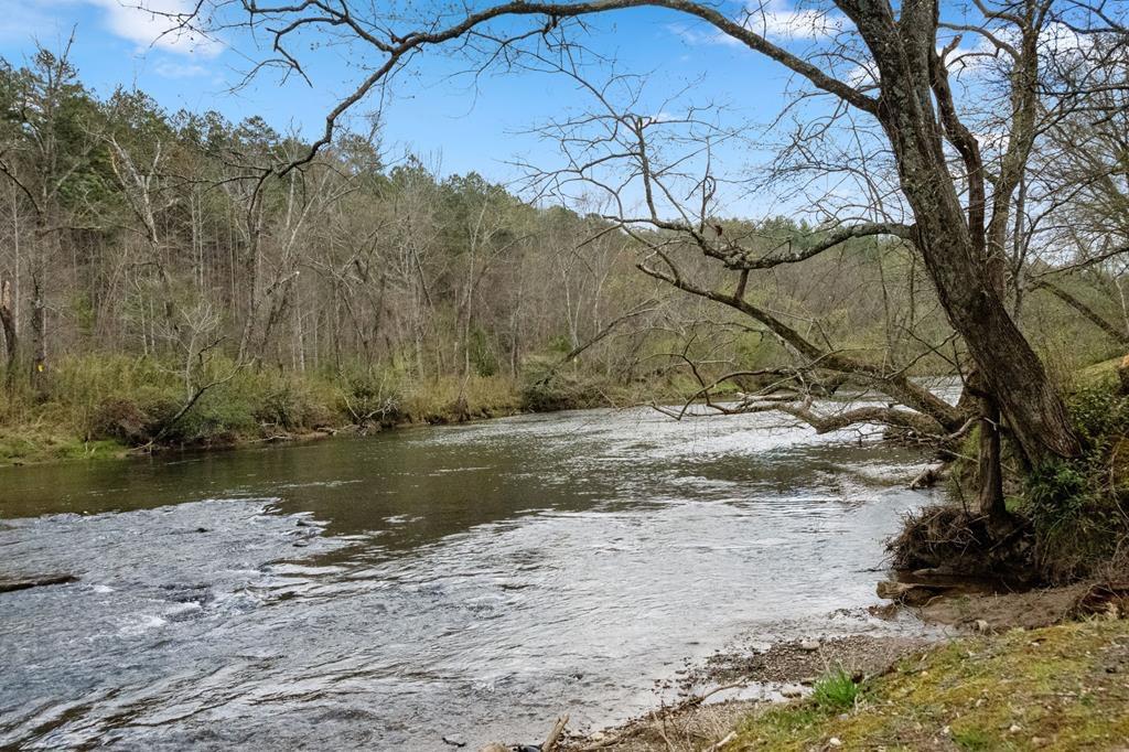 Blue Ridge, Georgia, 30513, United States, 4 Bedrooms Bedrooms, ,3 BathroomsBathrooms,Residential,For Sale,1919081