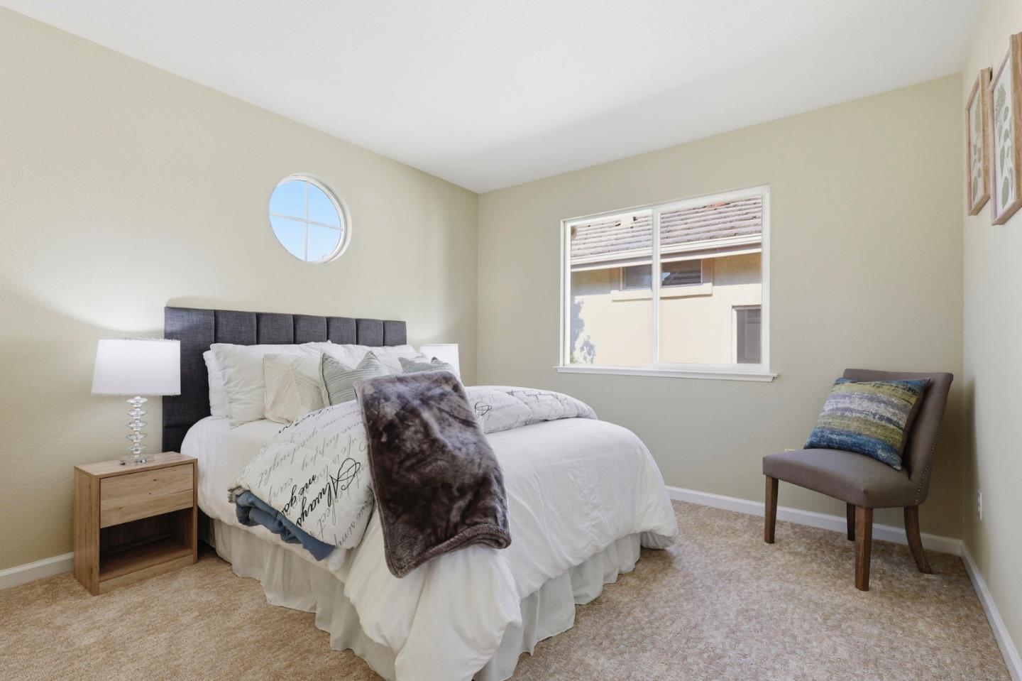 Pacifica, California, 94044, United States, 5 Bedrooms Bedrooms, ,3 BathroomsBathrooms,Residential,For Sale,1989309