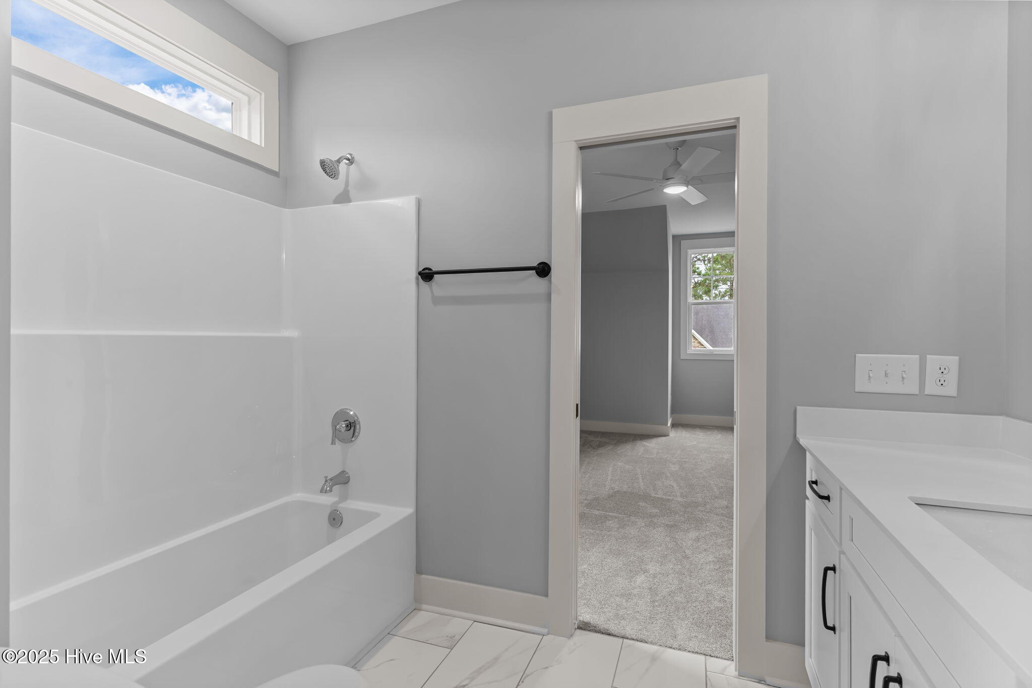 Bolivia, North Carolina, 28422, United States, 4 Bedrooms Bedrooms, ,4 BathroomsBathrooms,Residential,For Sale,1976171