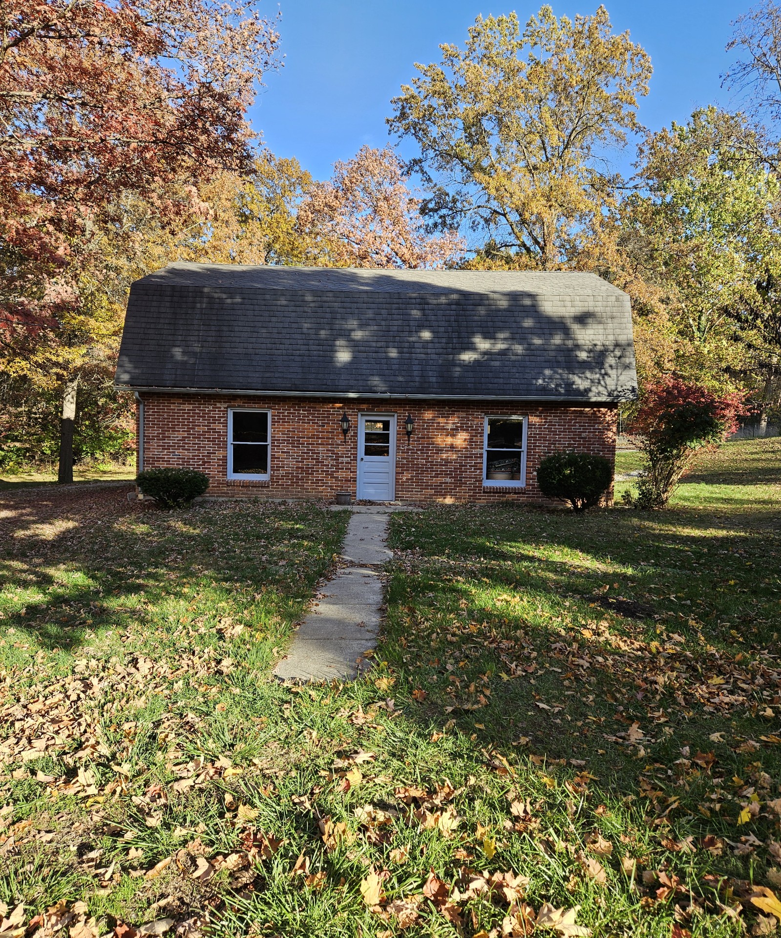 Hannibal, Missouri, 63401, United States, 3 Bedrooms Bedrooms, ,2 BathroomsBathrooms,Residential,For Sale,1981239