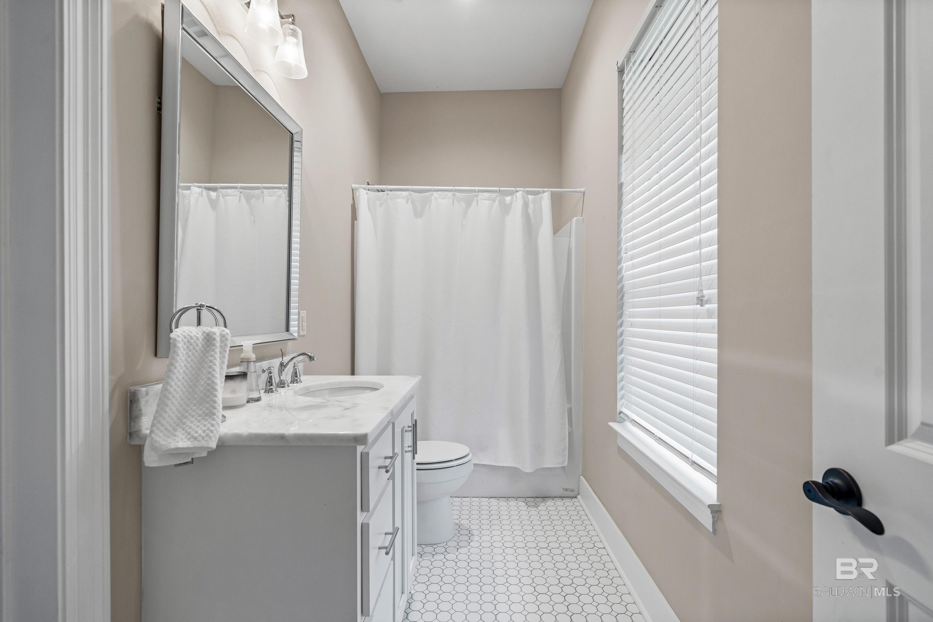 Fairhope, Alabama, 36532, United States, 4 Bedrooms Bedrooms, ,3 BathroomsBathrooms,Residential,For Sale,1804784