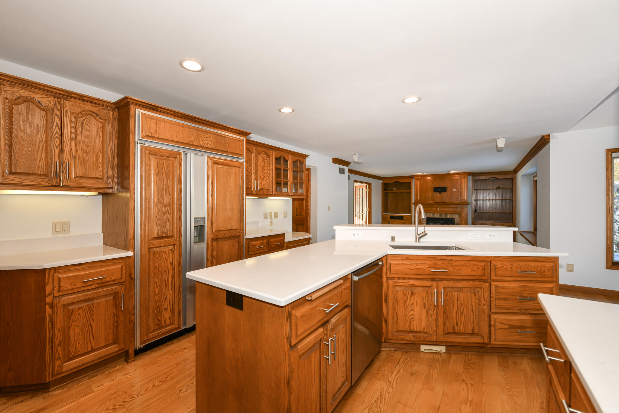 Mount Pleasant, Wisconsin, 53406, United States, 4 Bedrooms Bedrooms, ,3 BathroomsBathrooms,Residential,For Sale,1989473