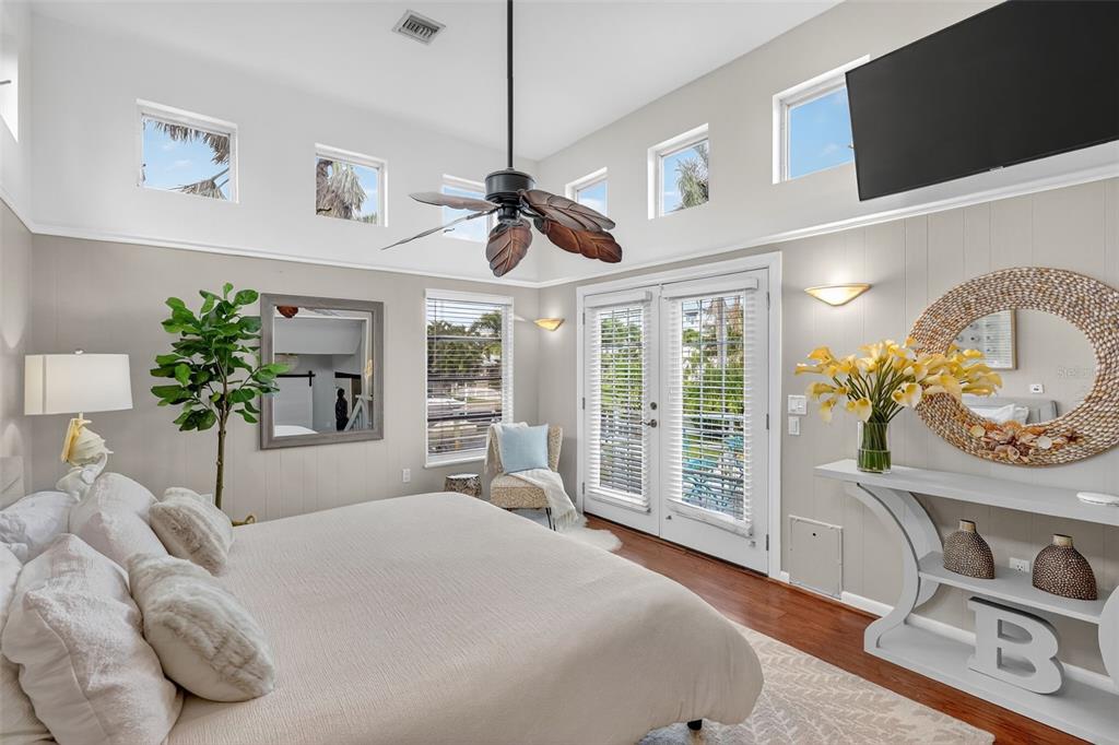 Longboat Key, Florida, 34228, United States, 3 Bedrooms Bedrooms, ,2 BathroomsBathrooms,Residential,For Sale,1990986