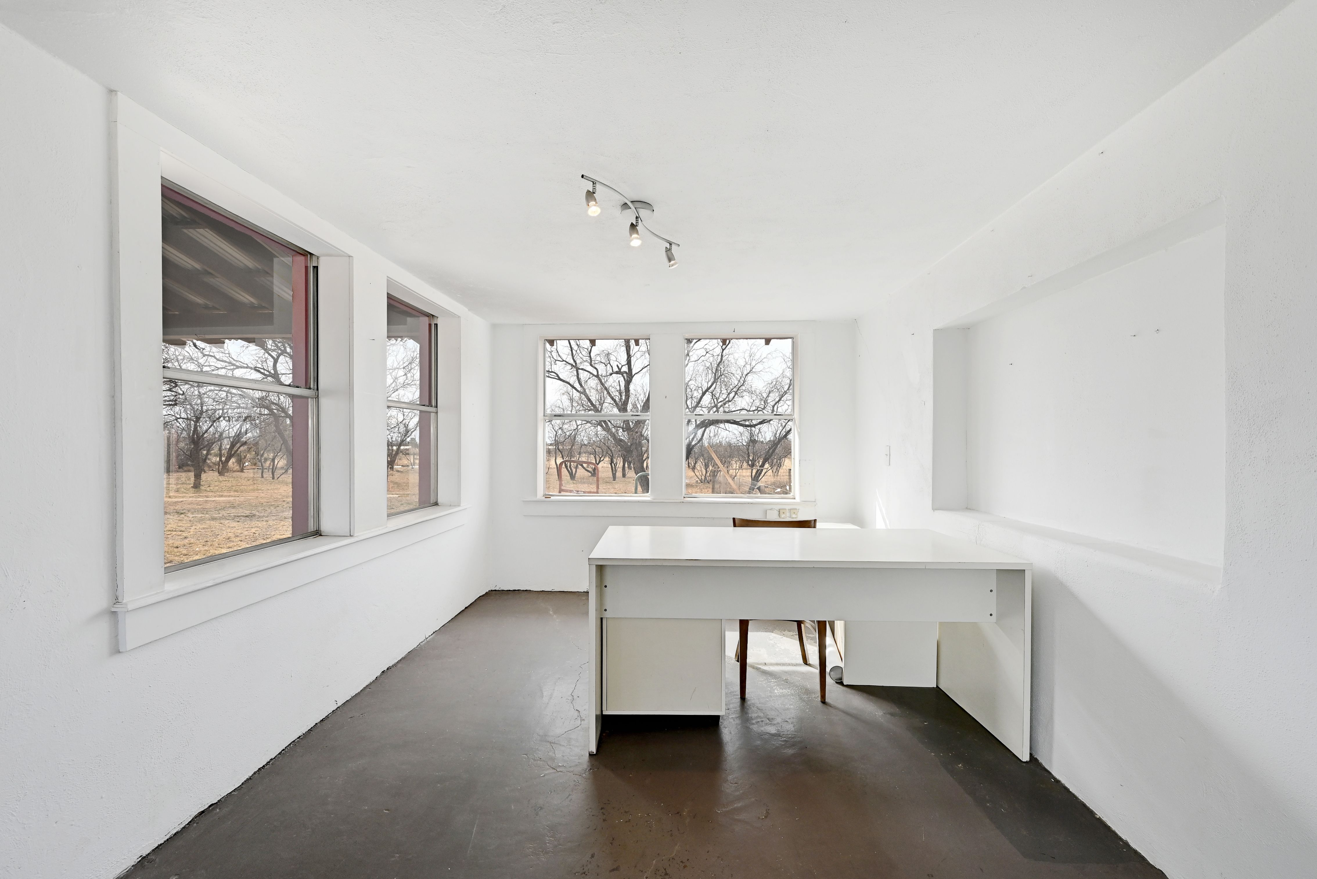  1011 West Washington Street, Marfa, TX 79843 - 物件實景