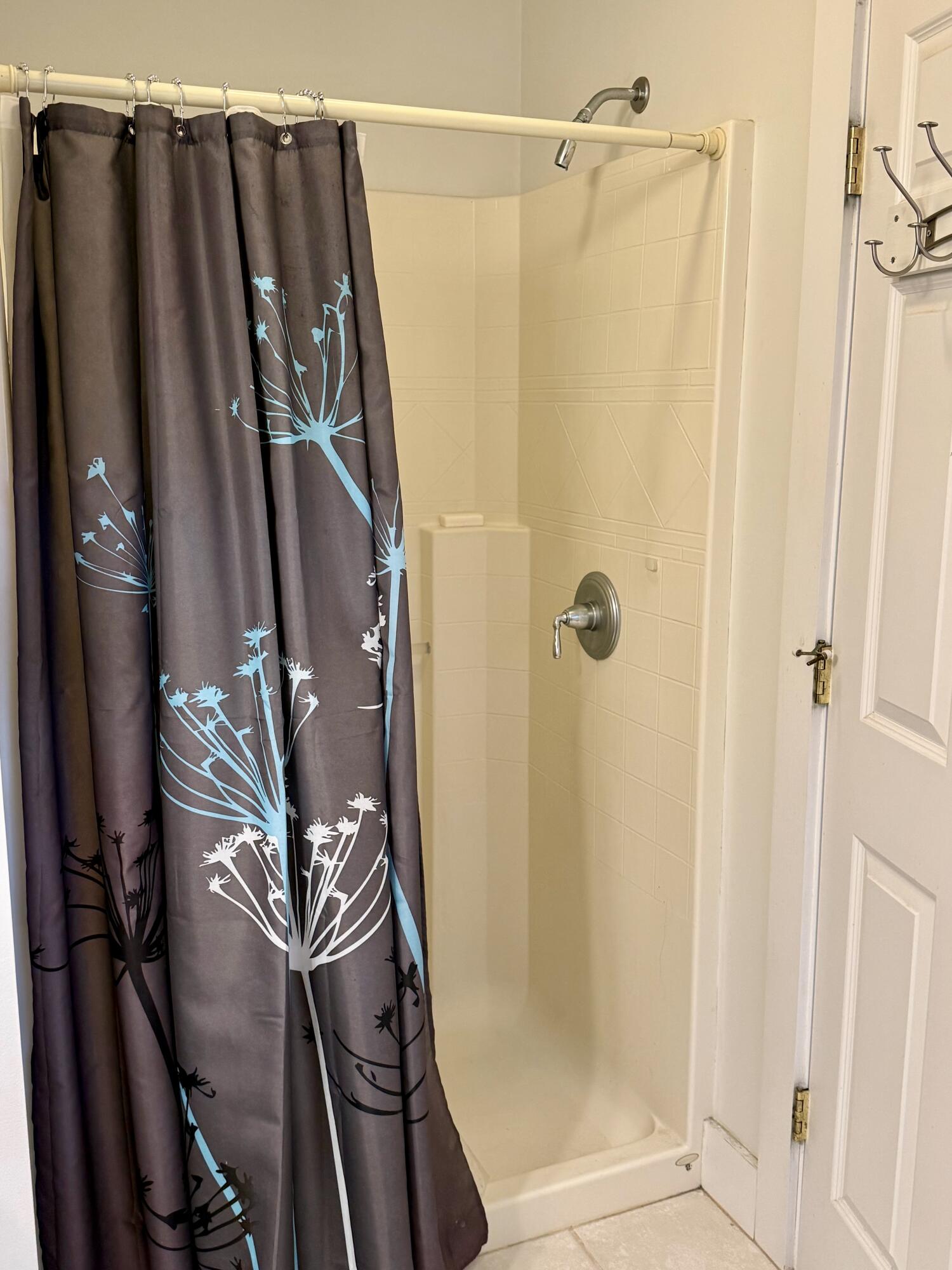 North Yarmouth, Maine, 04097, United States, 3 Bedrooms Bedrooms, ,3 BathroomsBathrooms,Residential,For Sale,1998444