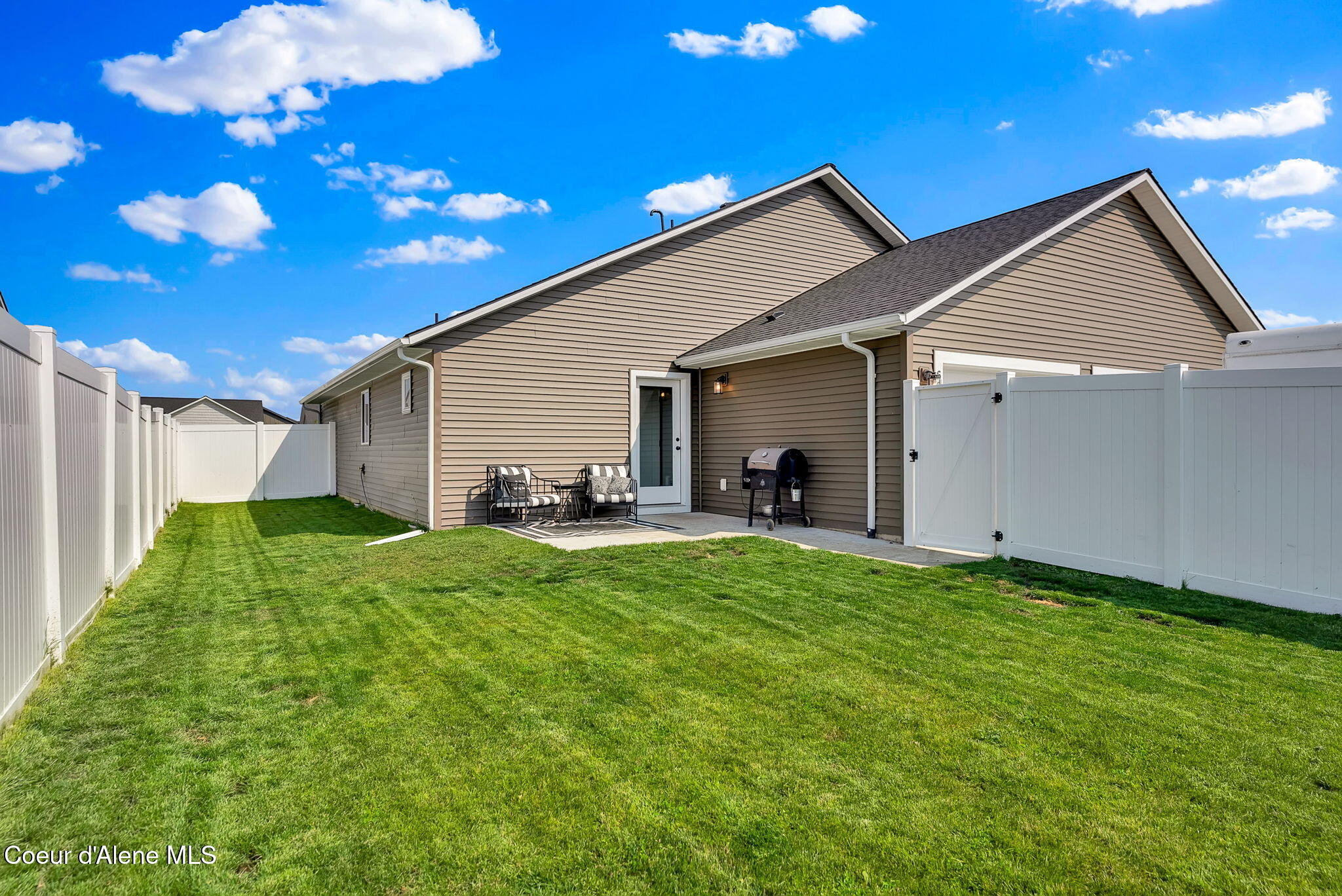 Rathdrum, Idaho, 83858, United States, 3 Bedrooms Bedrooms, ,Residential,For Sale,1942249