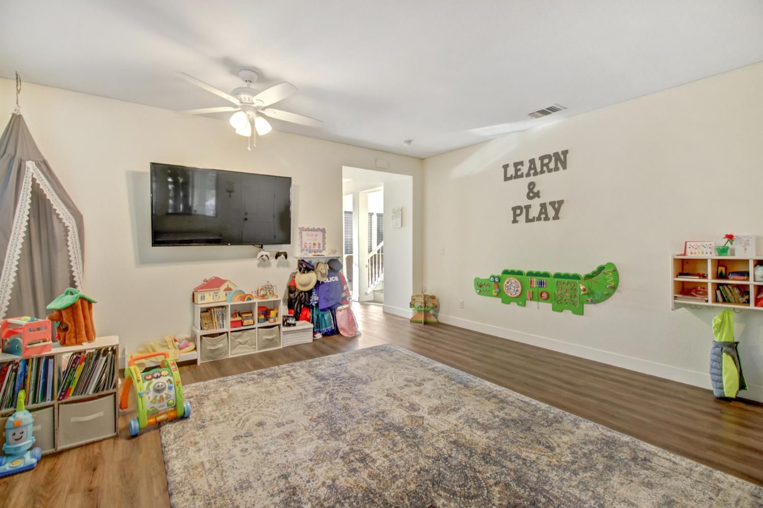 Lincoln, California, 95648, United States, 4 Bedrooms Bedrooms, ,3 BathroomsBathrooms,Residential,For Sale,1991044