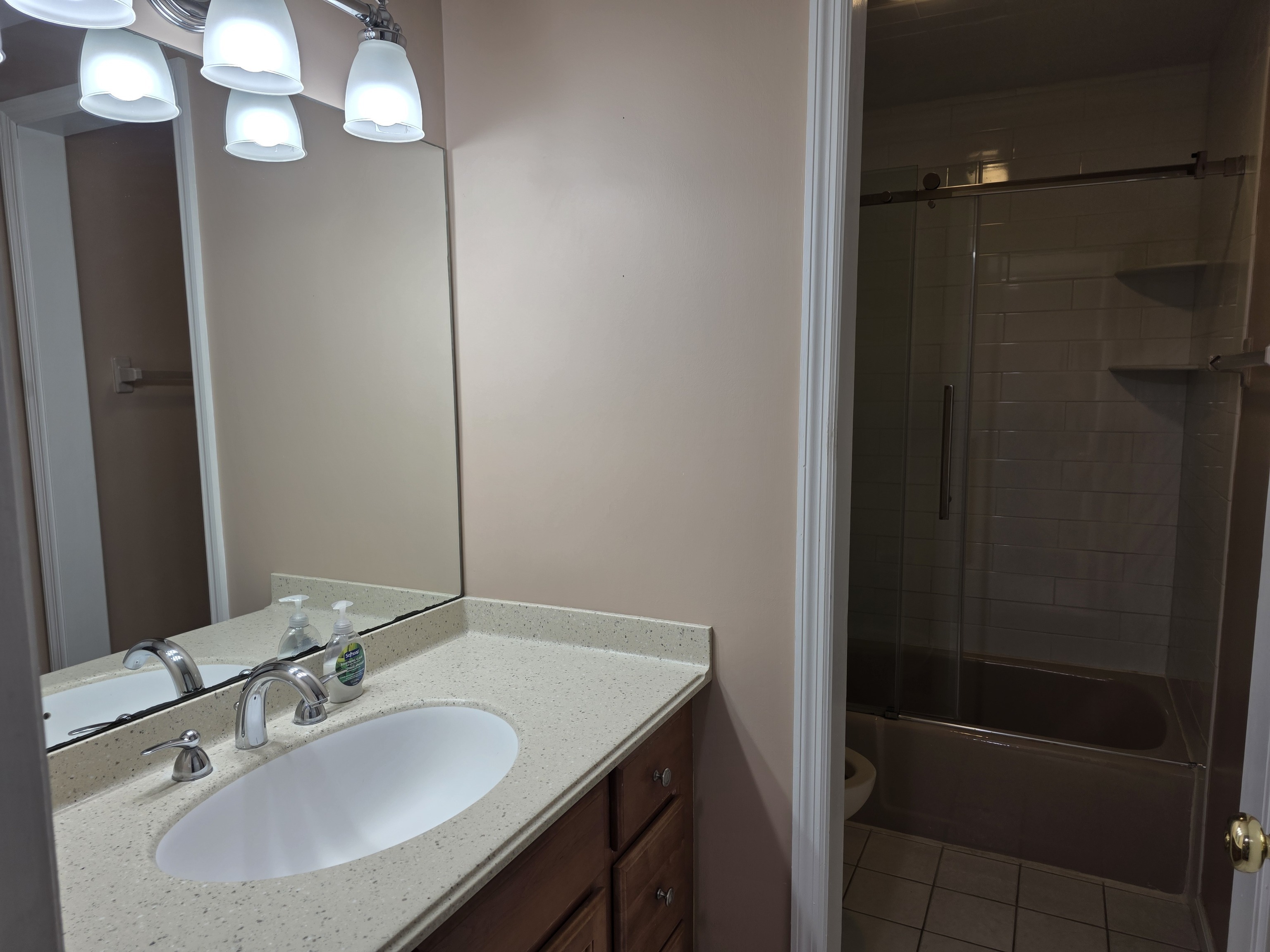 Bethel, Connecticut, 06801, United States, 4 Bedrooms Bedrooms, ,3 BathroomsBathrooms,Residential,For Sale,1989524