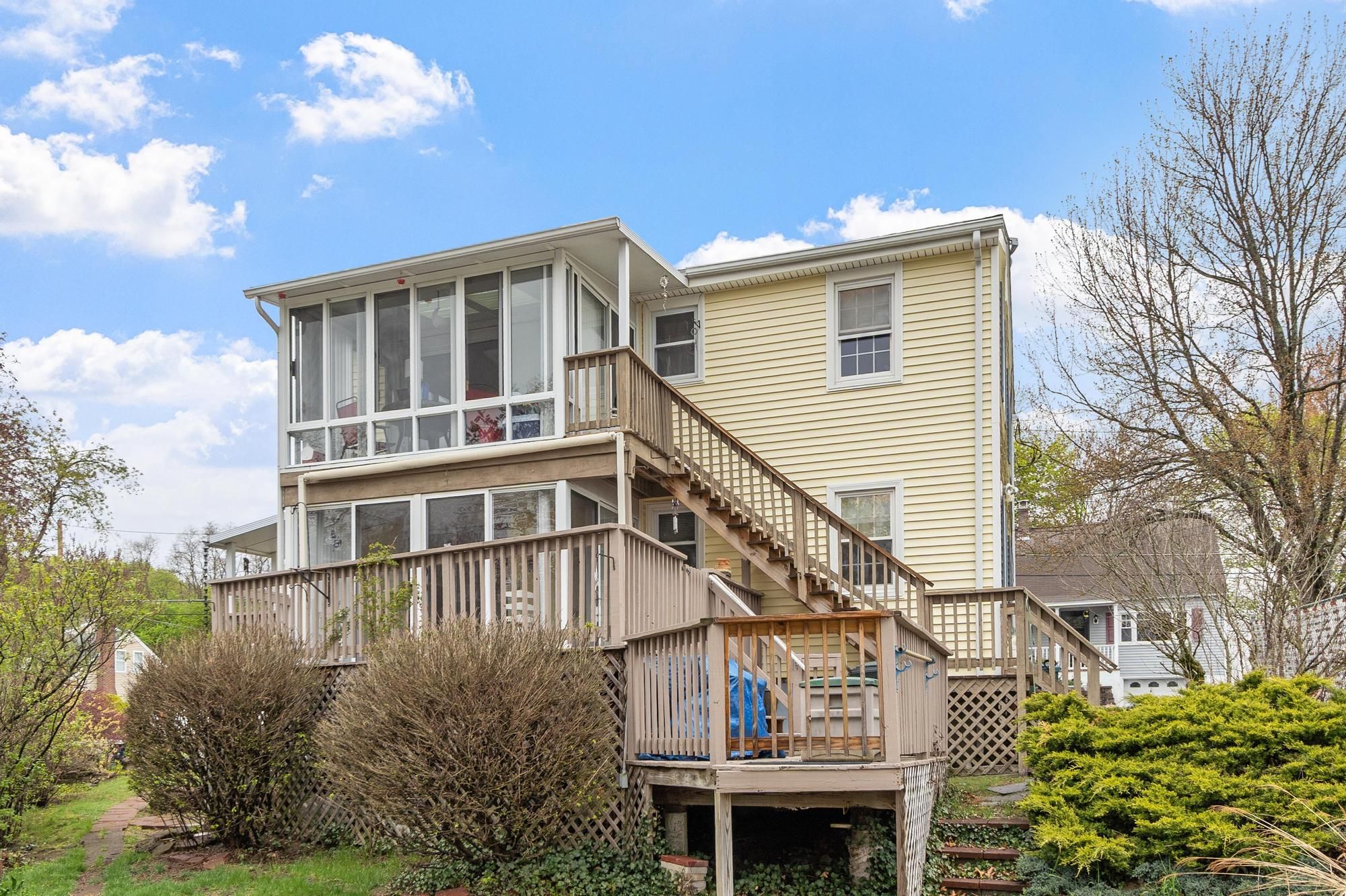  74 Harlem St, Lowell, MA, 01854 - 物件實景