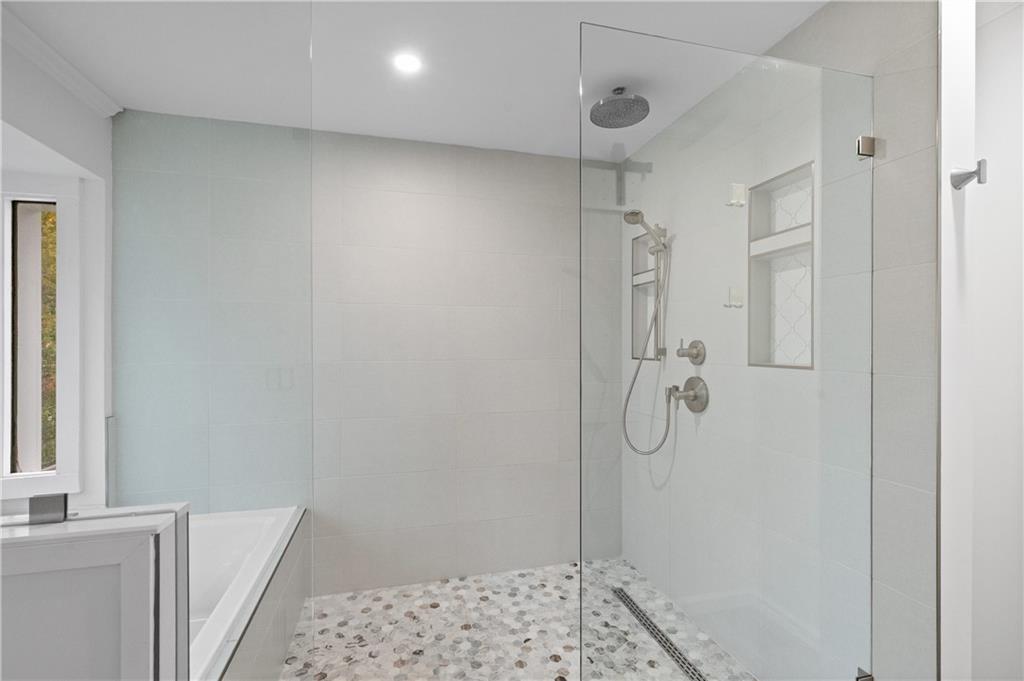 Marietta, Georgia, 30066, United States, 4 Bedrooms Bedrooms, ,3 BathroomsBathrooms,Residential,For Sale,1986334