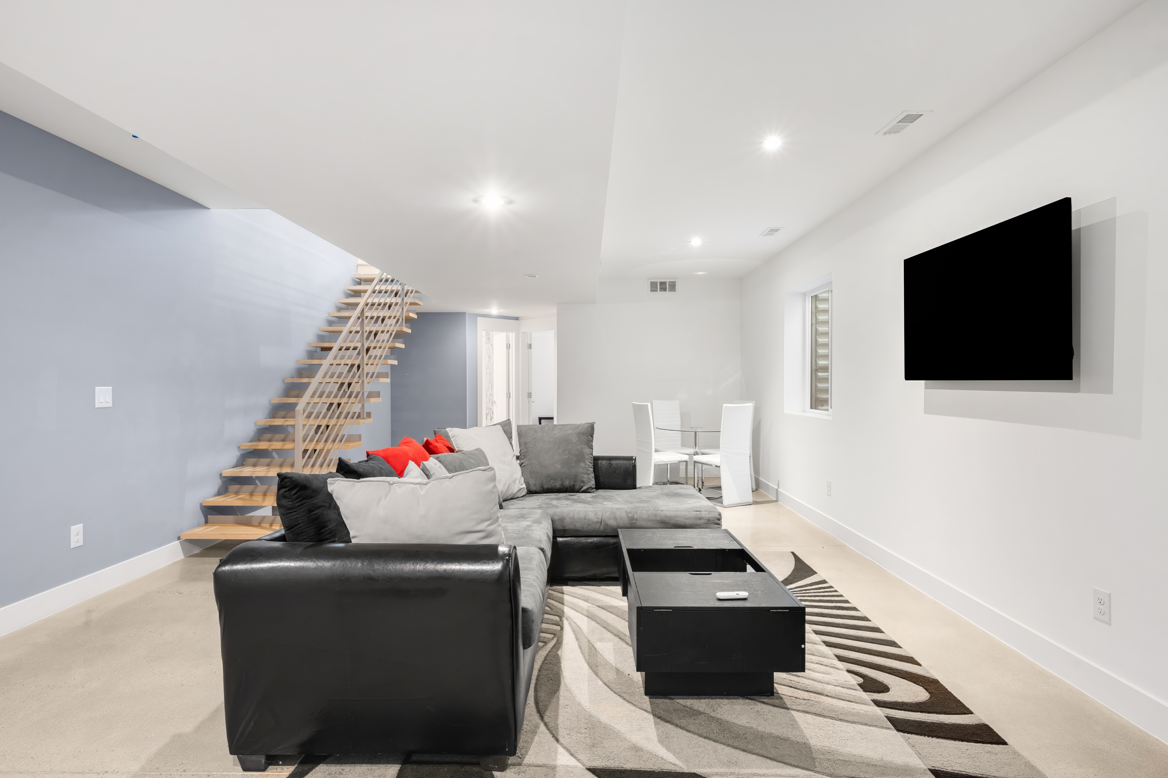  Seamlessly blends contemporary architecture & refined finishes - 物件實景
