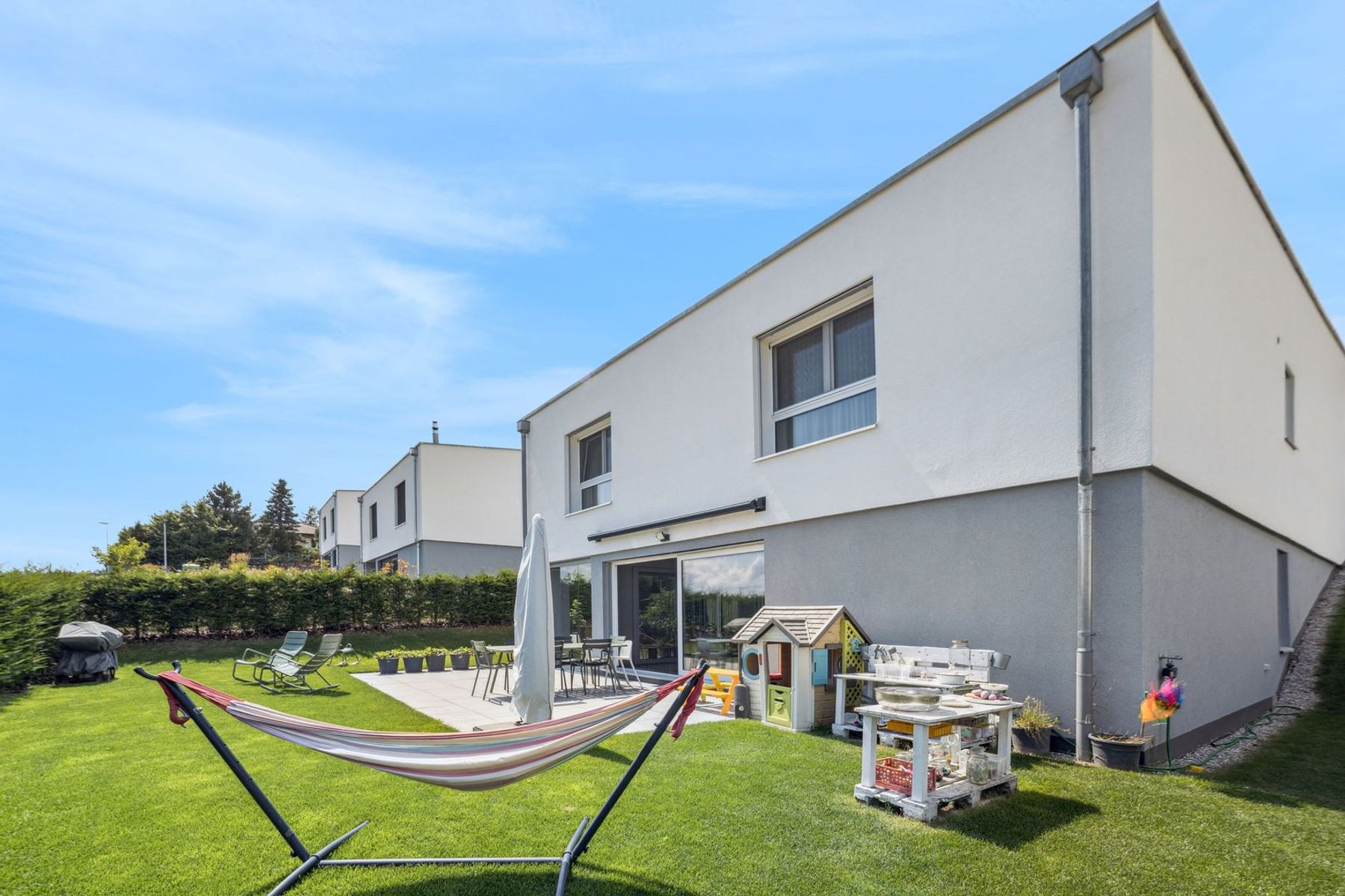 Spacious, modern villa with garden and top-of-the-range finishes - 物件實景