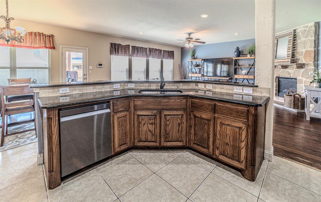 Grand Prairie, Texas, 75054, United States, 4 Bedrooms Bedrooms, ,3 BathroomsBathrooms,Residential,For Sale,1990183