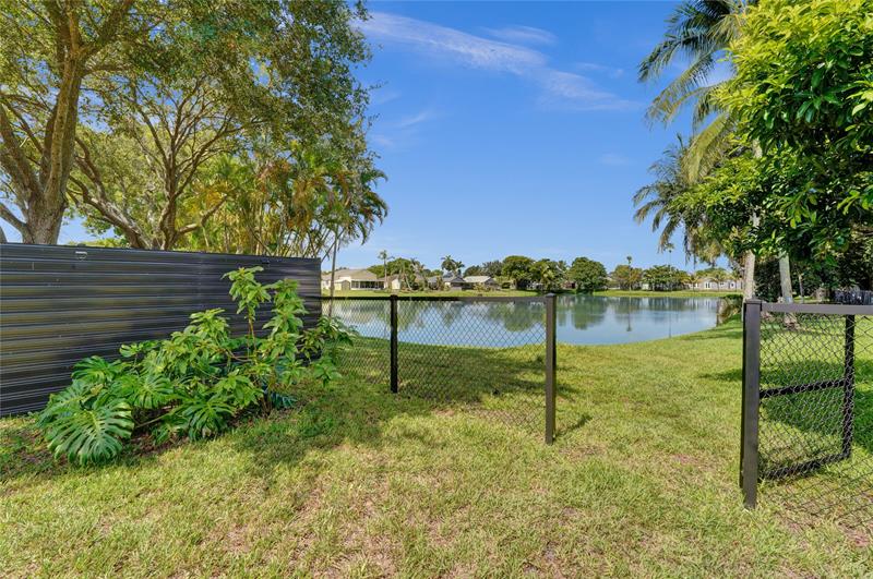 Davie, Florida, 33325, United States, 3 Bedrooms Bedrooms, ,2 BathroomsBathrooms,Residential,For Sale,1902836