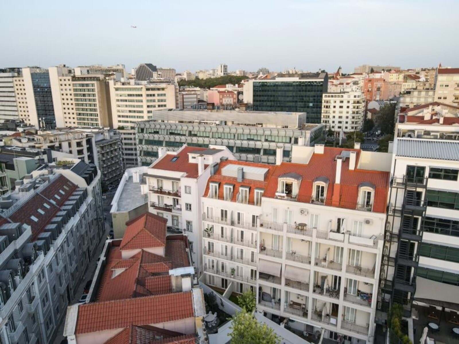 Lisboa, Lisbon, 1050-218, PT, 1 Bedroom Bedrooms, ,2 BathroomsBathrooms,Residential,For Sale,1699773