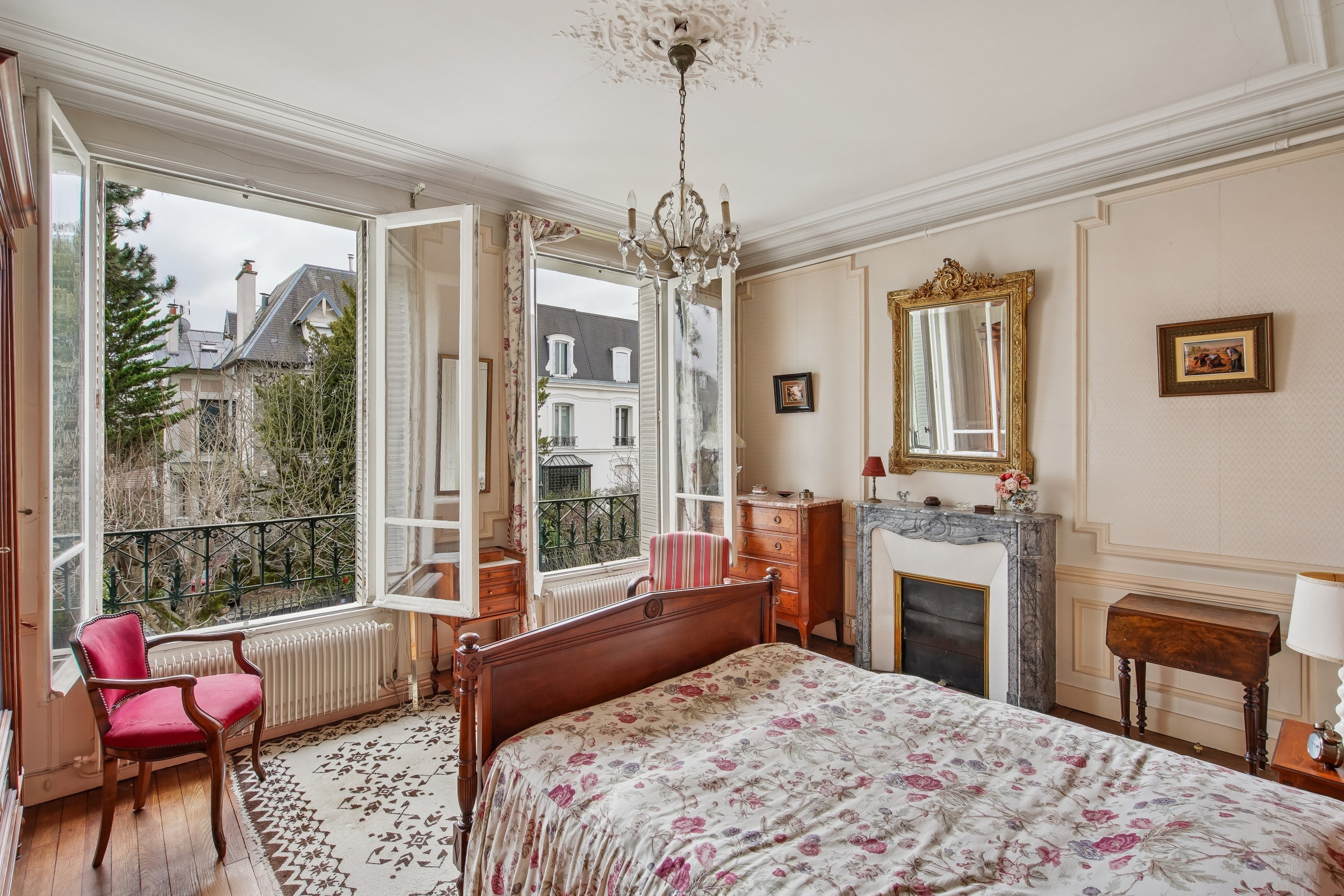  A Rare Stone Residence — Asnières-sur-Seine, Quartier du Bac - 物件實景