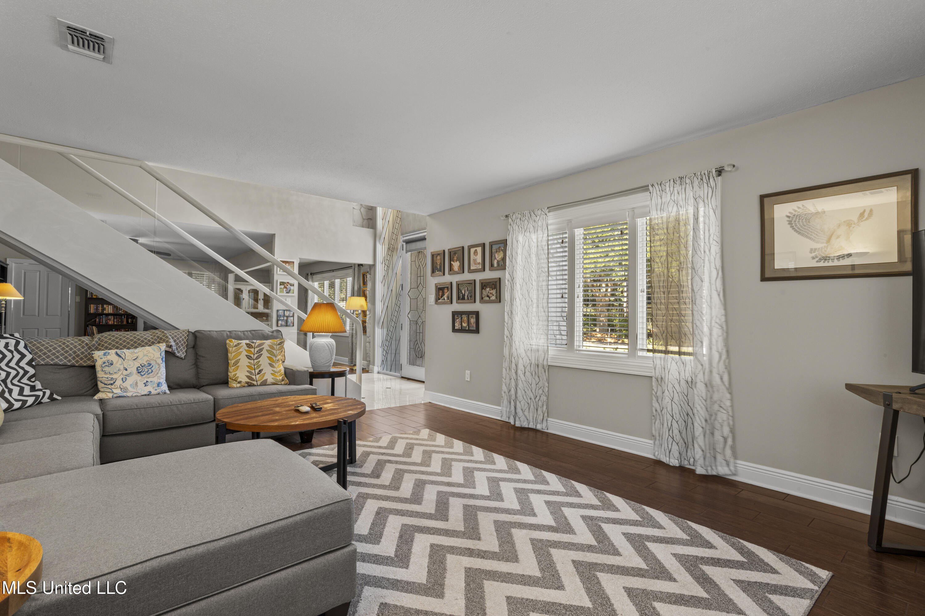 Gulfport, Mississippi, 39507, United States, 4 Bedrooms Bedrooms, ,4 BathroomsBathrooms,Residential,For Sale,1974539