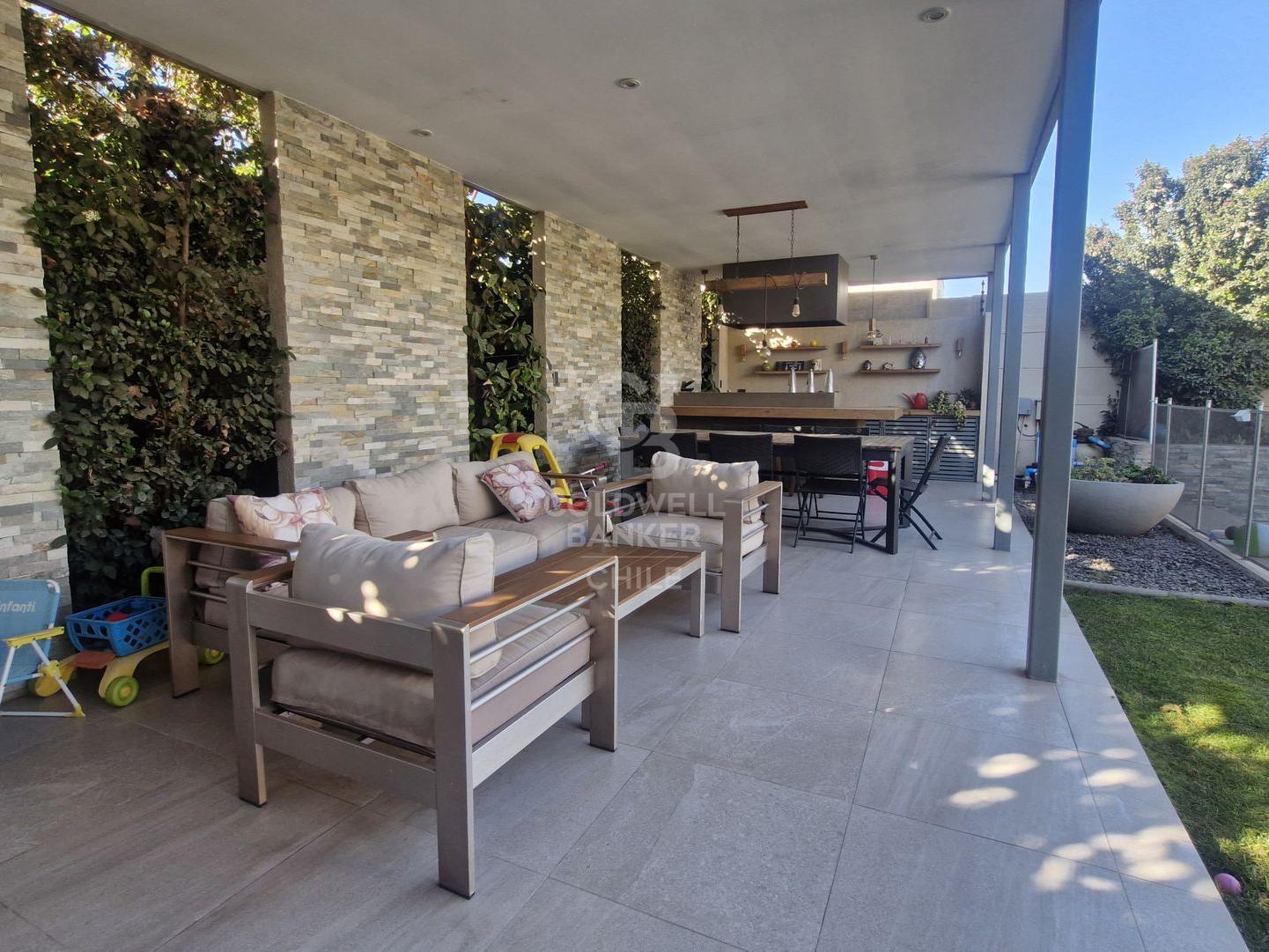 Colina, Chile, 4 Bedrooms Bedrooms, ,3 BathroomsBathrooms,Residential,For Sale,1901696