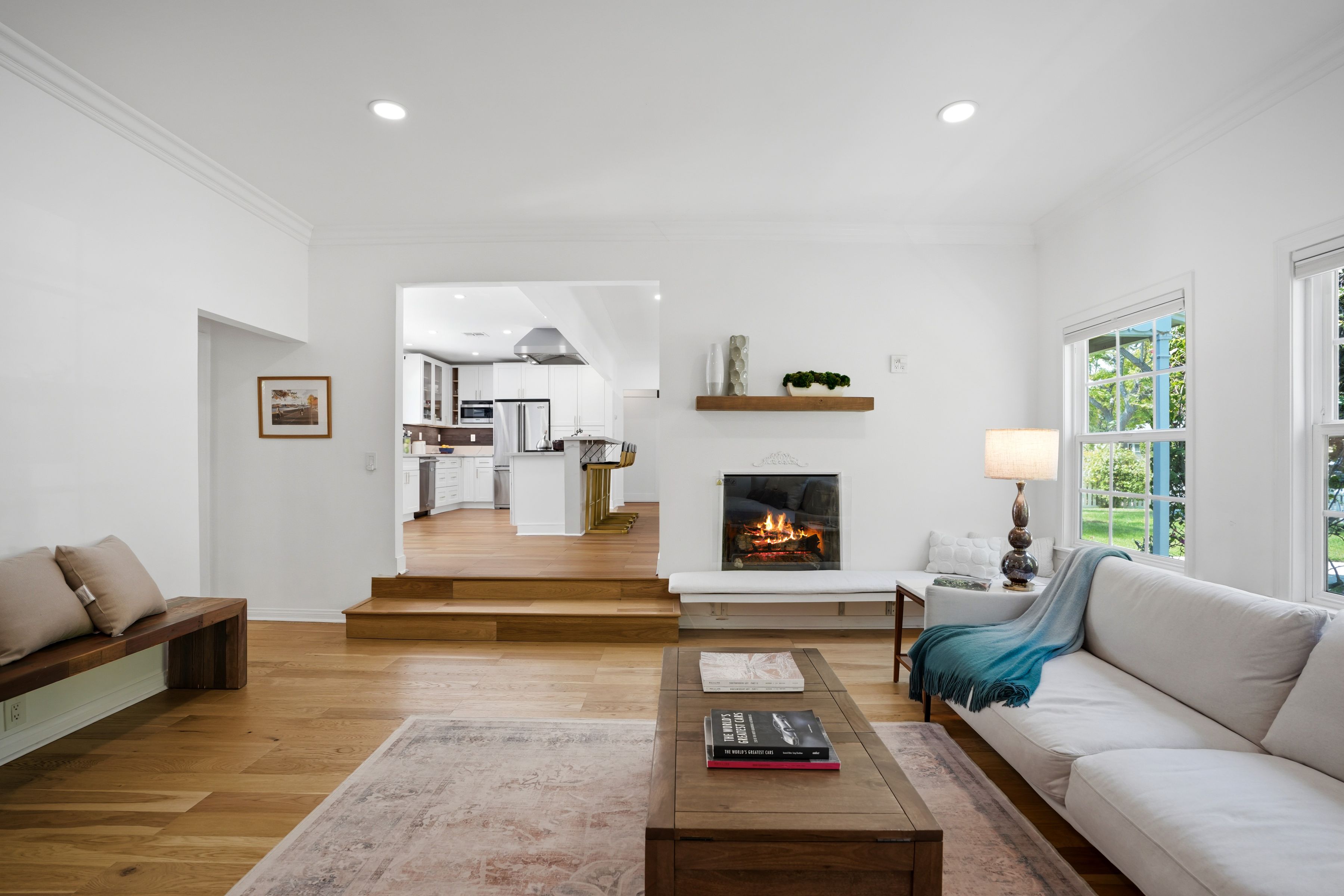  4744 Camellia Avenue - 物件實景